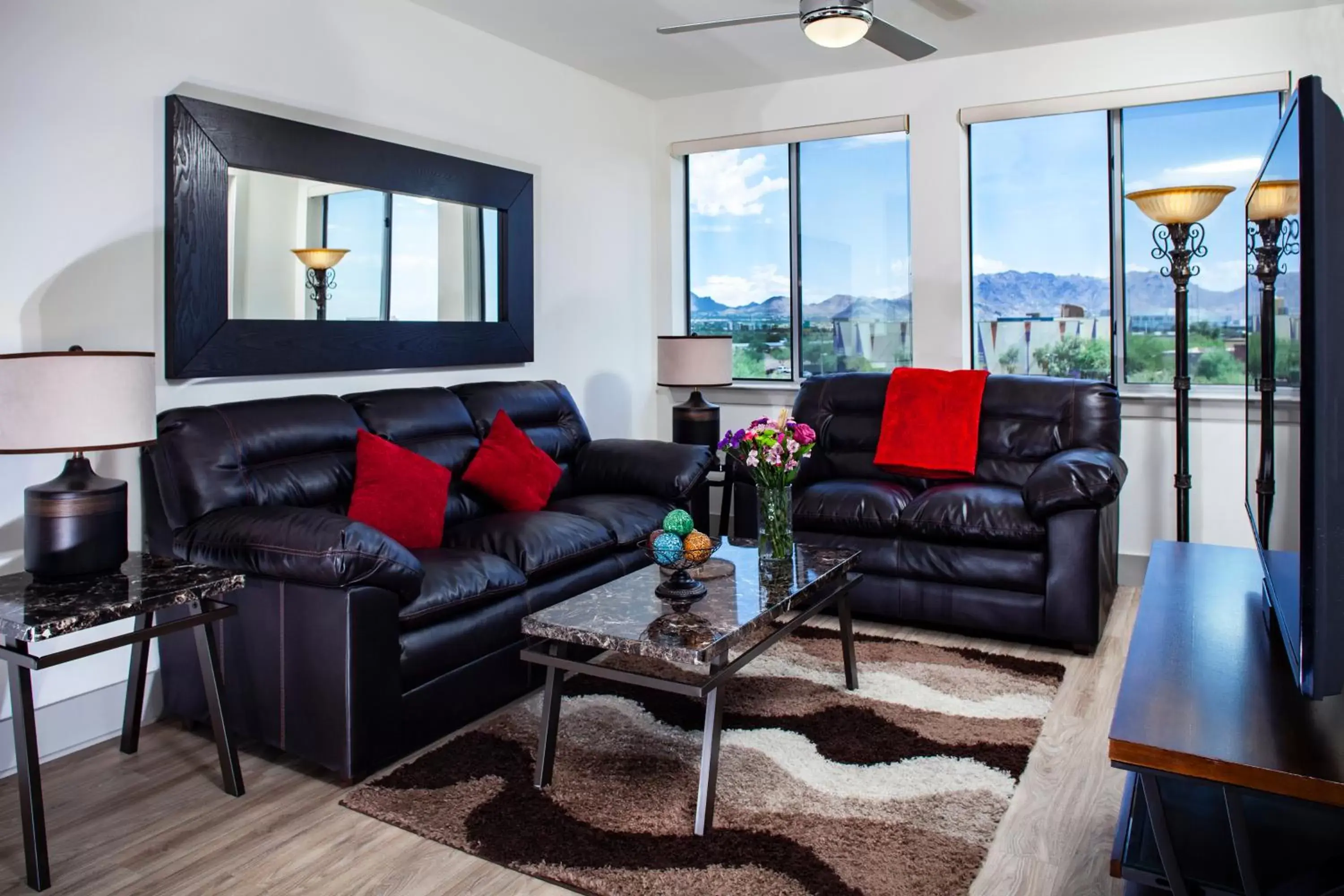 Living room, Seating Area in Luxury Condos by Meridian CondoResorts- Scottsdale