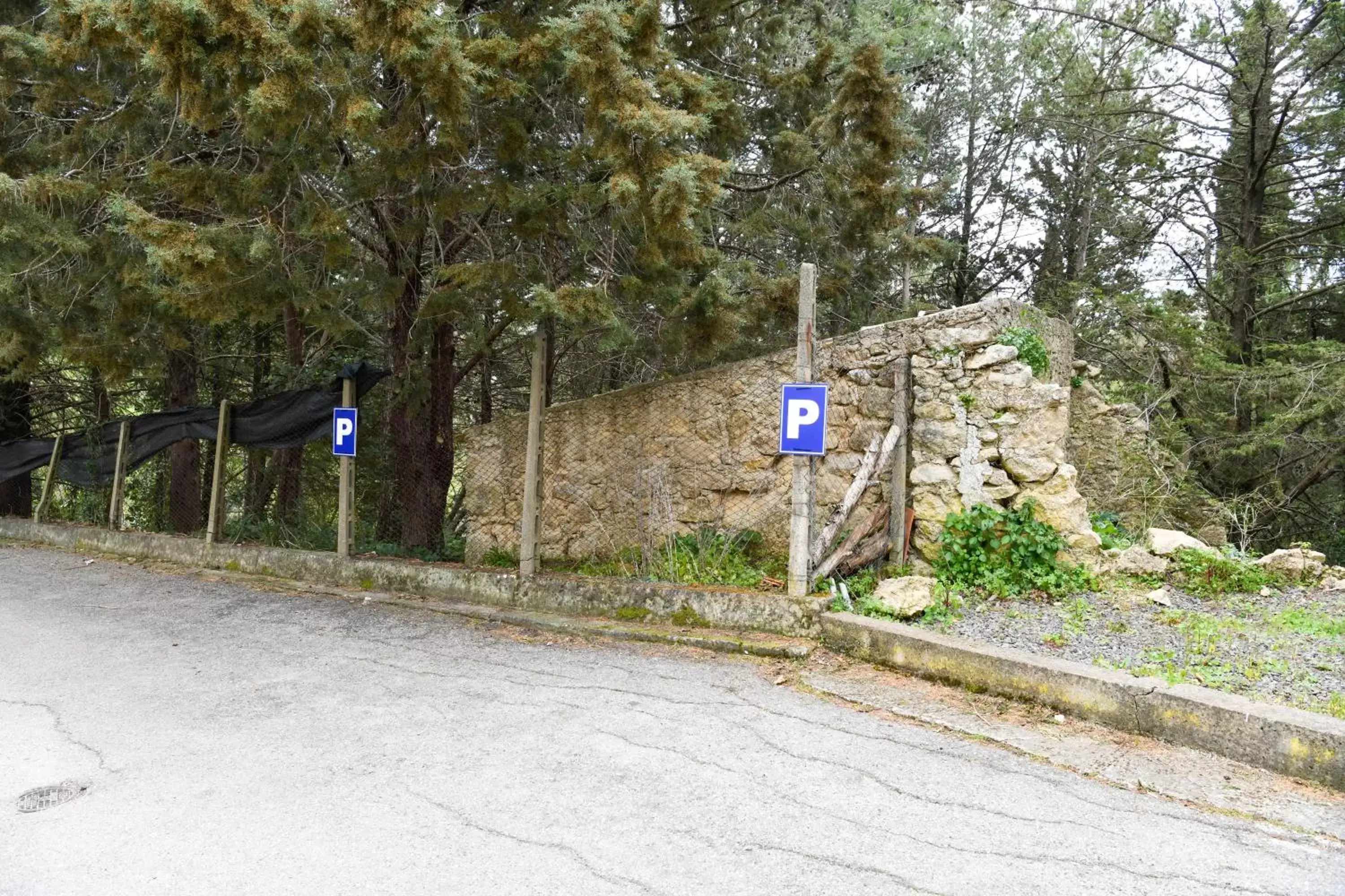 Parking in Il Piccolo Hotel