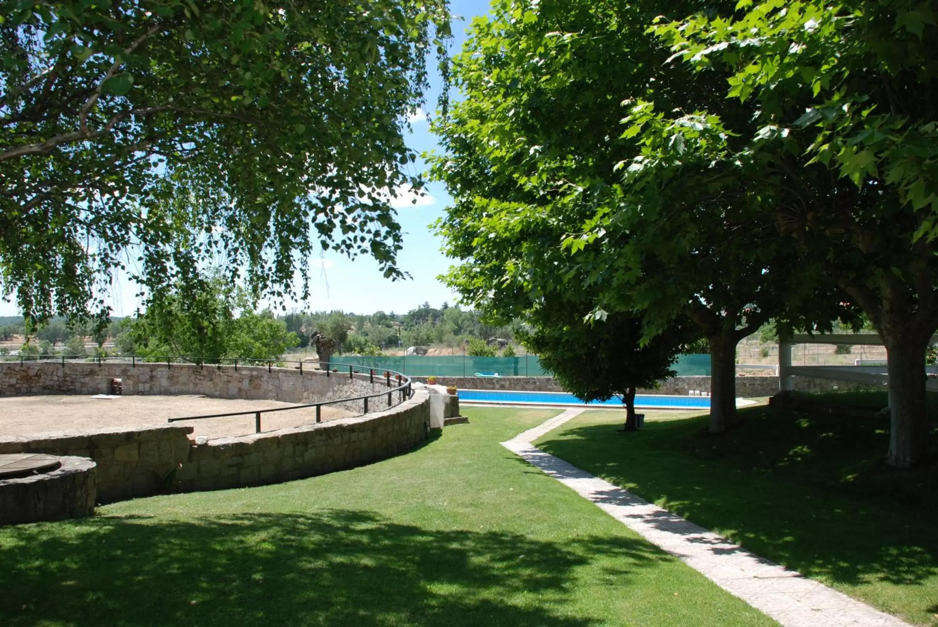 Garden, Swimming Pool in B&B Yeguada La Parrilla