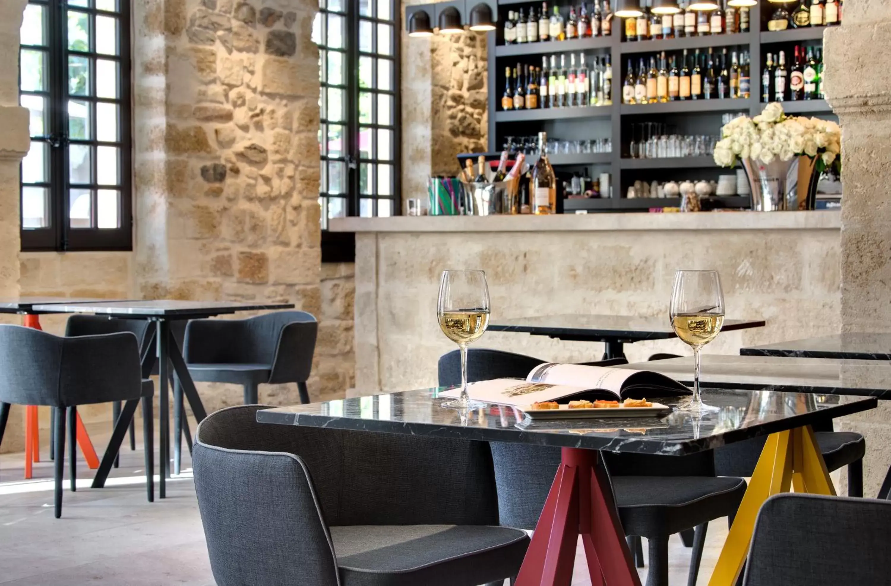 Lounge or bar, Restaurant/Places to Eat in Boutique Hôtel des Remparts & Spa