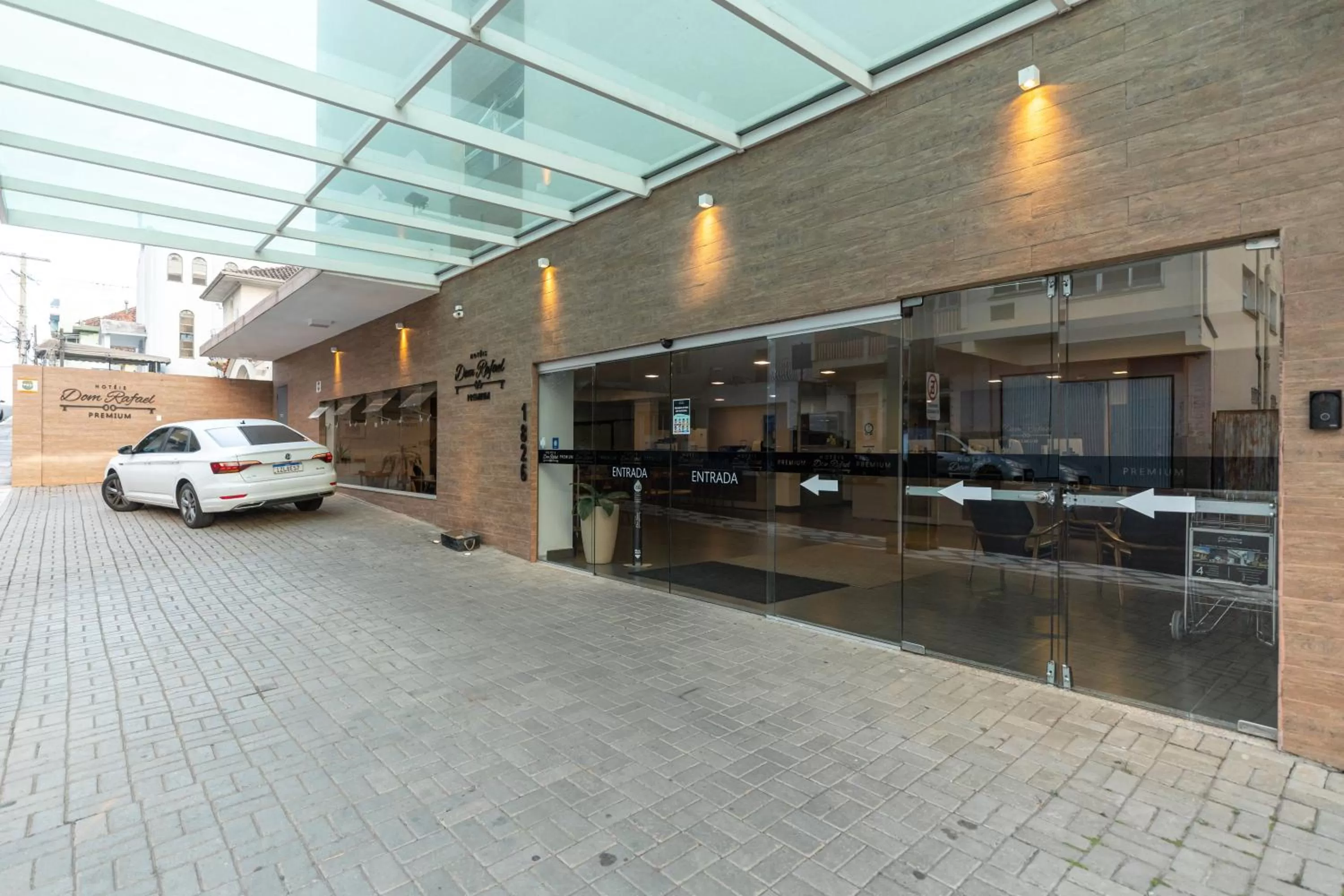 Property building in Hotel Dom Rafael Premium