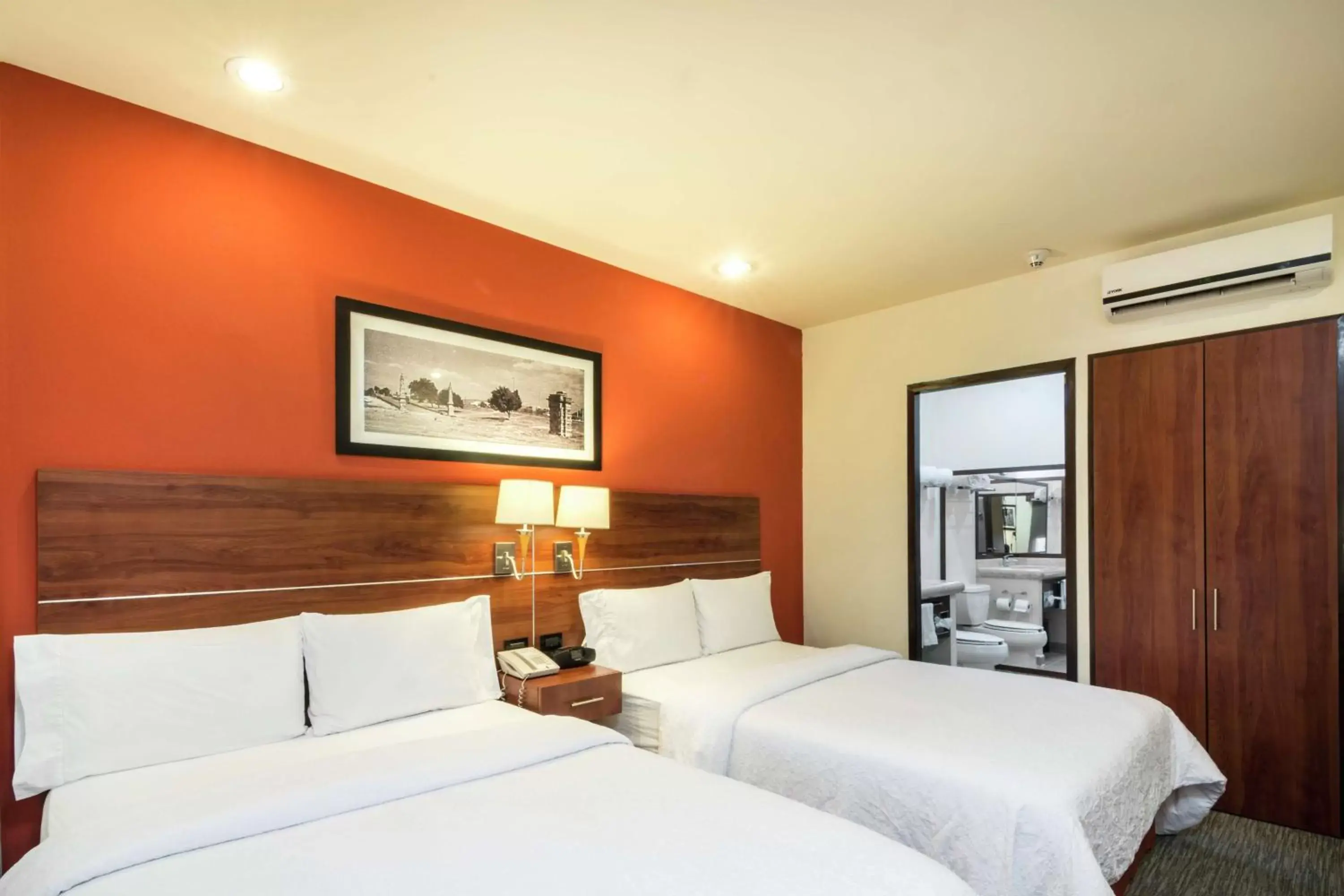 Bed in Hampton by Hilton San Juan del Rio