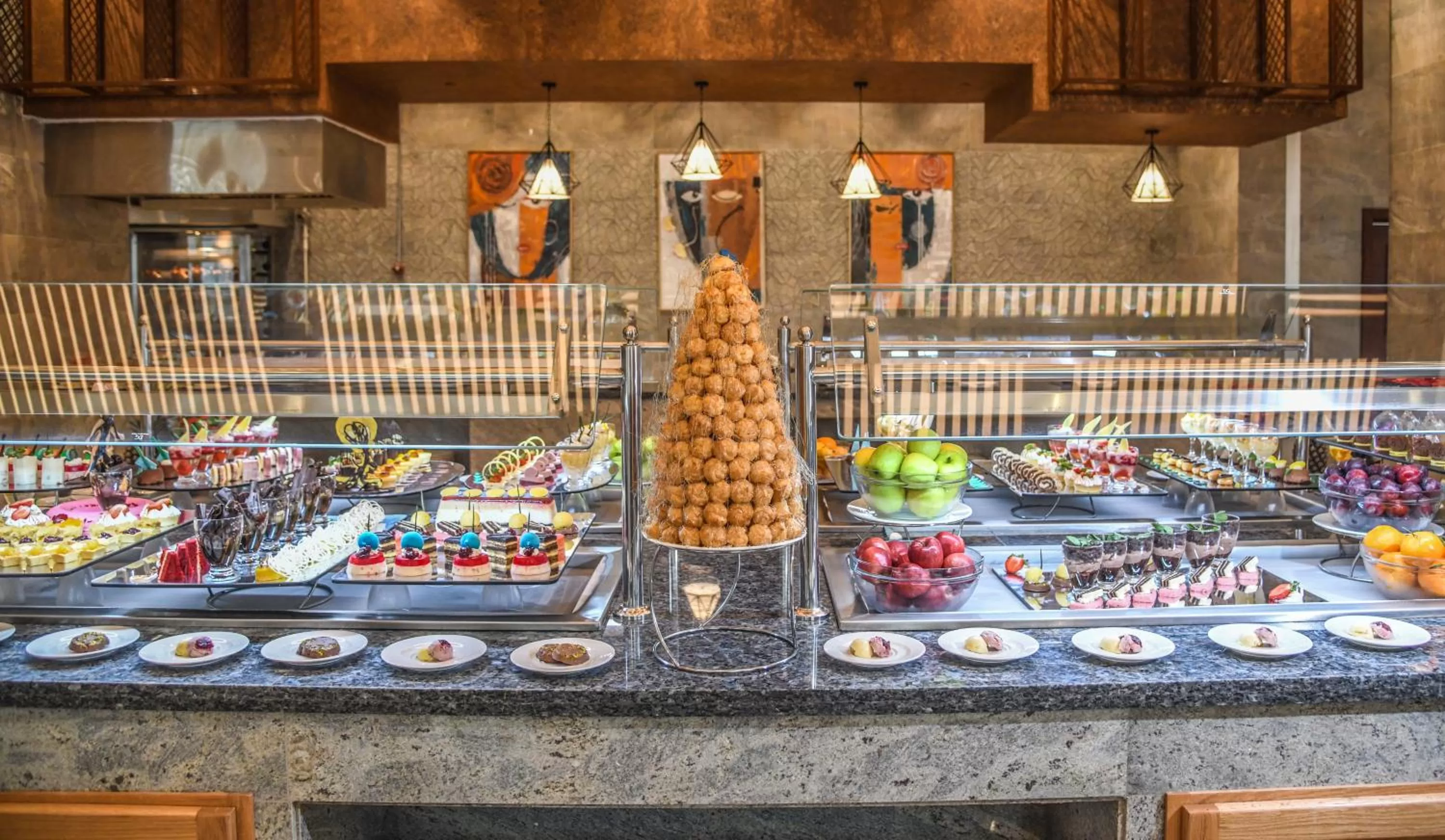 Restaurant/places to eat in Tolip Resort El Galala Hills