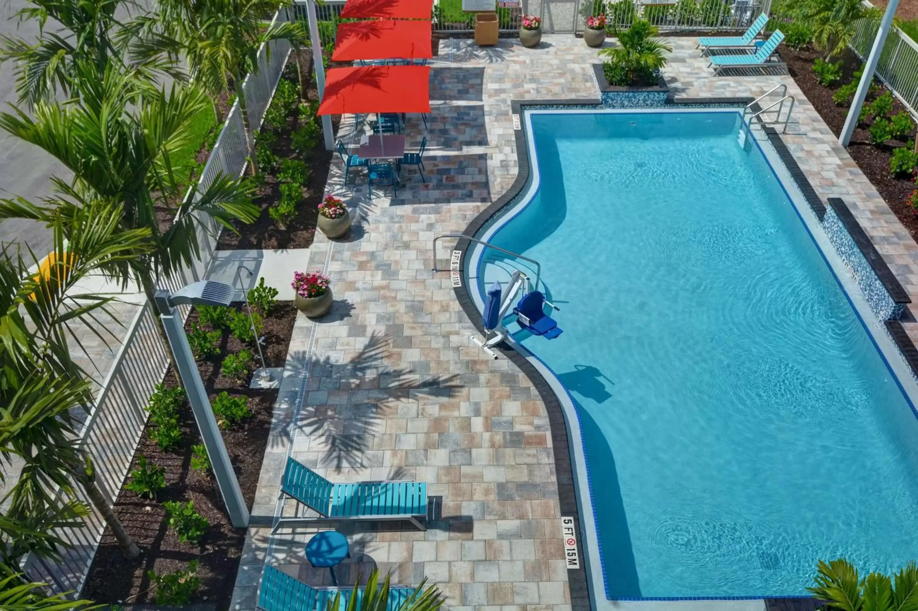 Property building, Pool View in Home2 Suites By Hilton Naples I-75 Pine Ridge Road