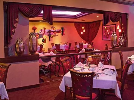 Restaurant/places to eat in Salvatores Grand Hotel