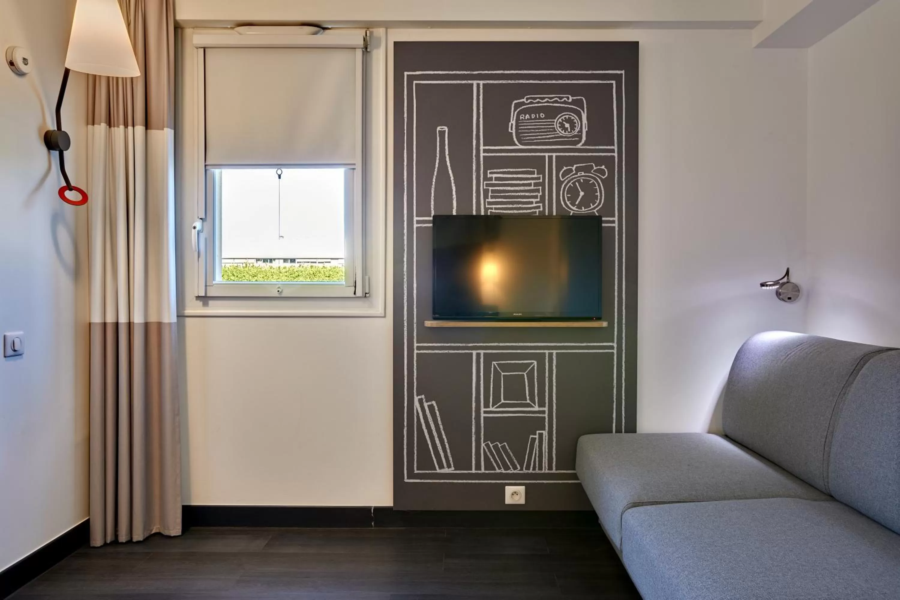 TV and multimedia in ibis La Roche Sur Yon Vendespace