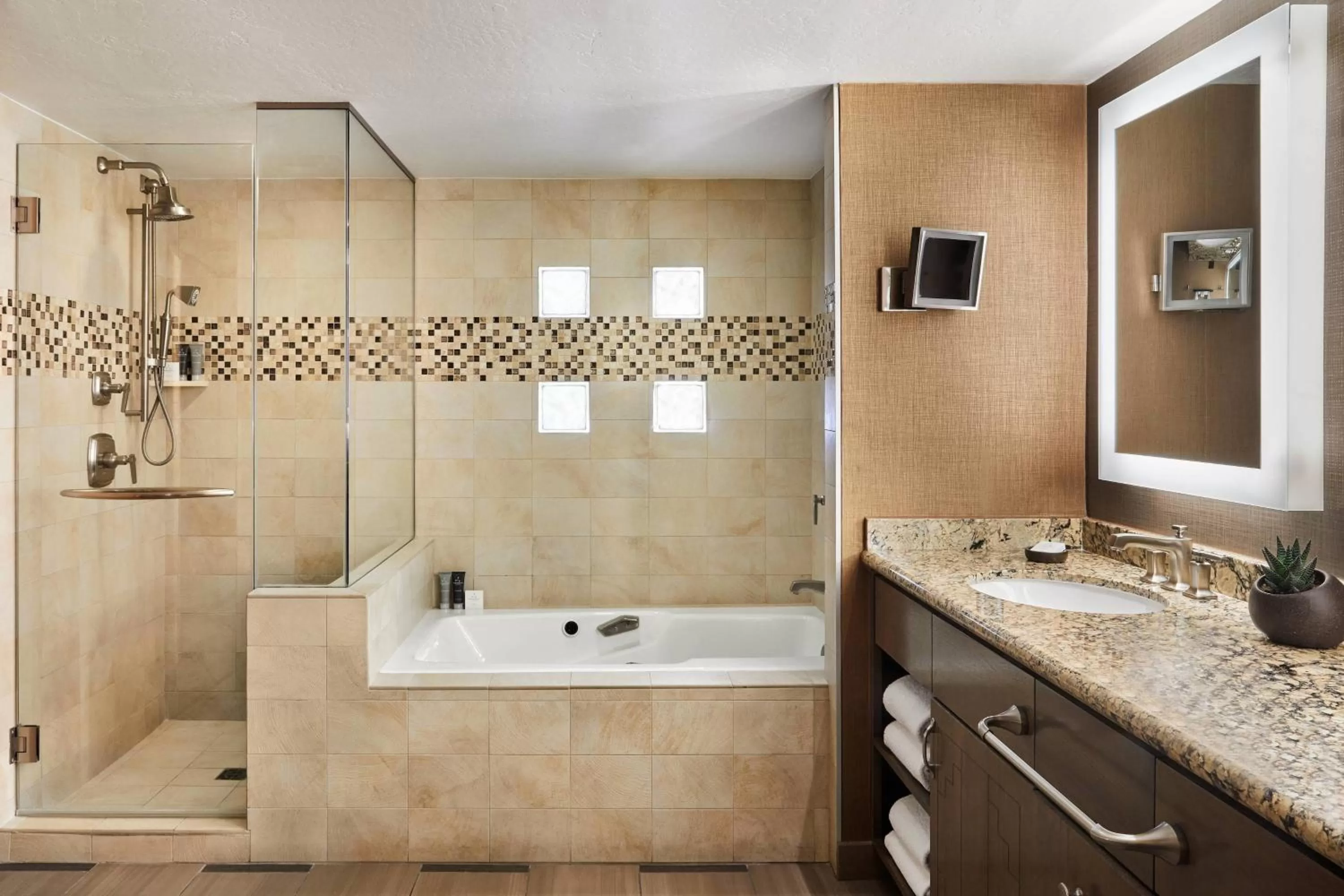 Bathroom in JW Marriott Scottsdale Camelback Inn Resort & Spa