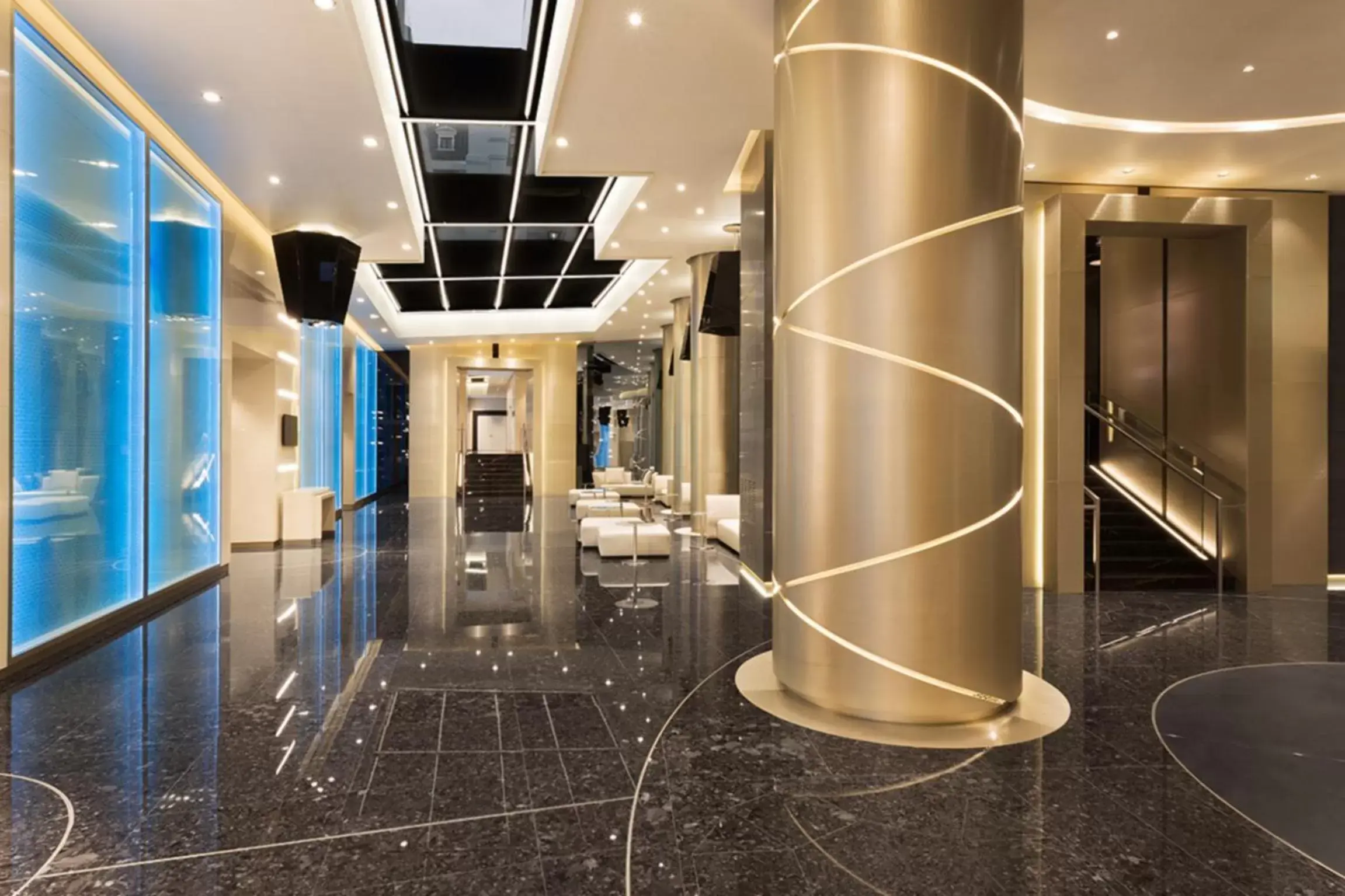 Facade/entrance, Lobby/Reception in Excelsior Hotel Gallia, a Luxury Collection Hotel, Milan