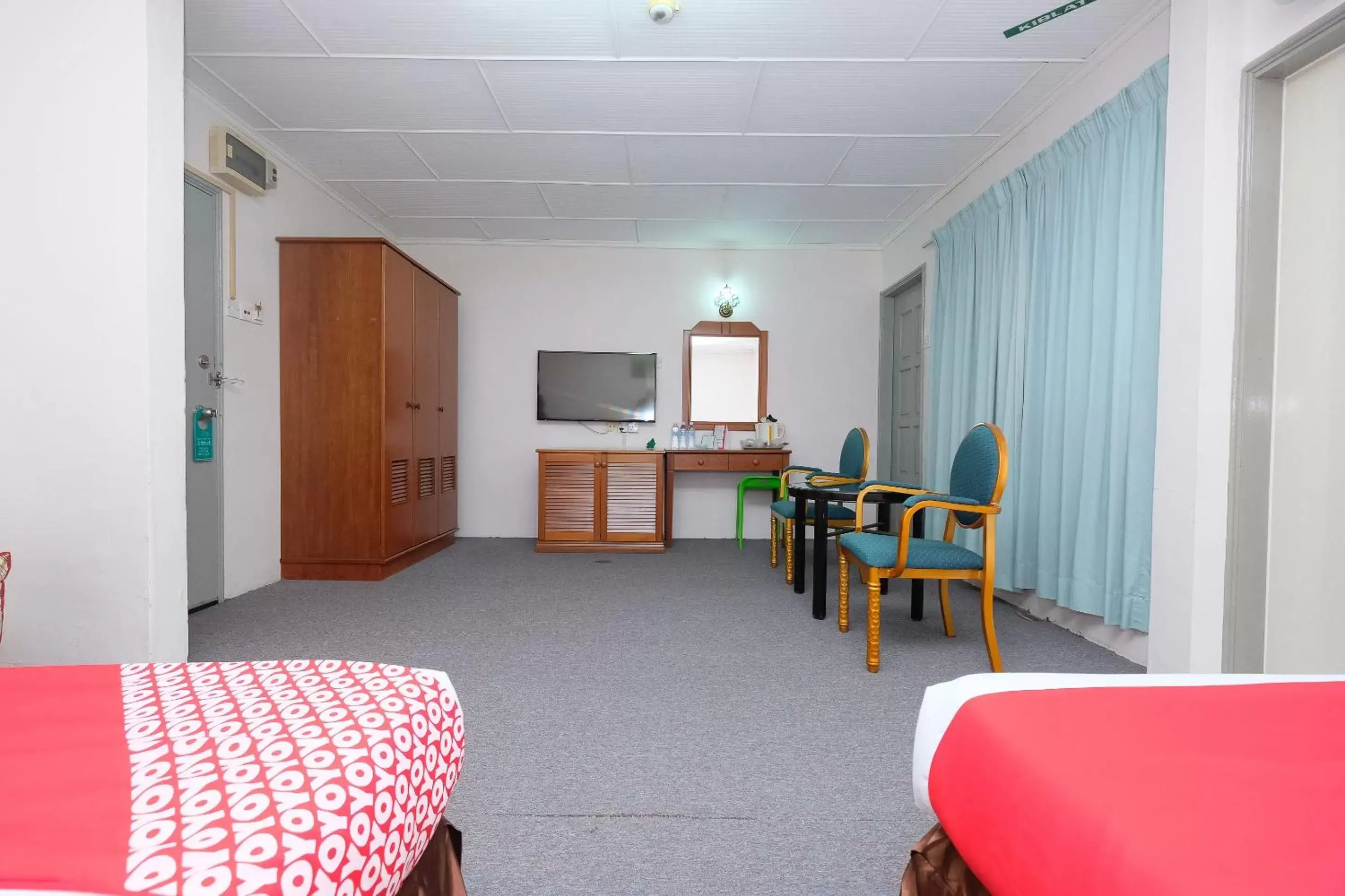 Bedroom in Super OYO 1236 Hotel Green Park