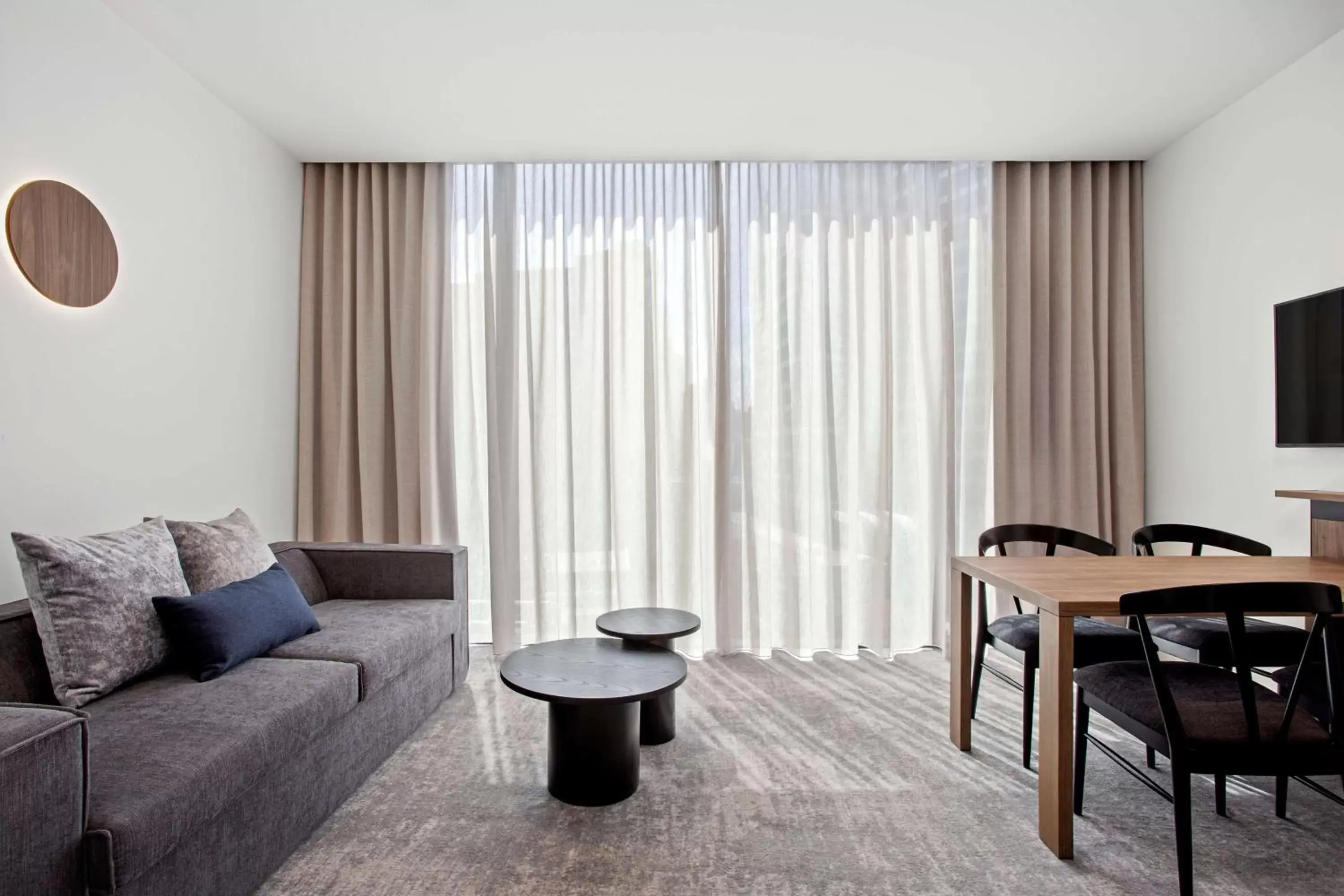 Bedroom, Seating Area in Adina Apartment Hotel Melbourne Southbank