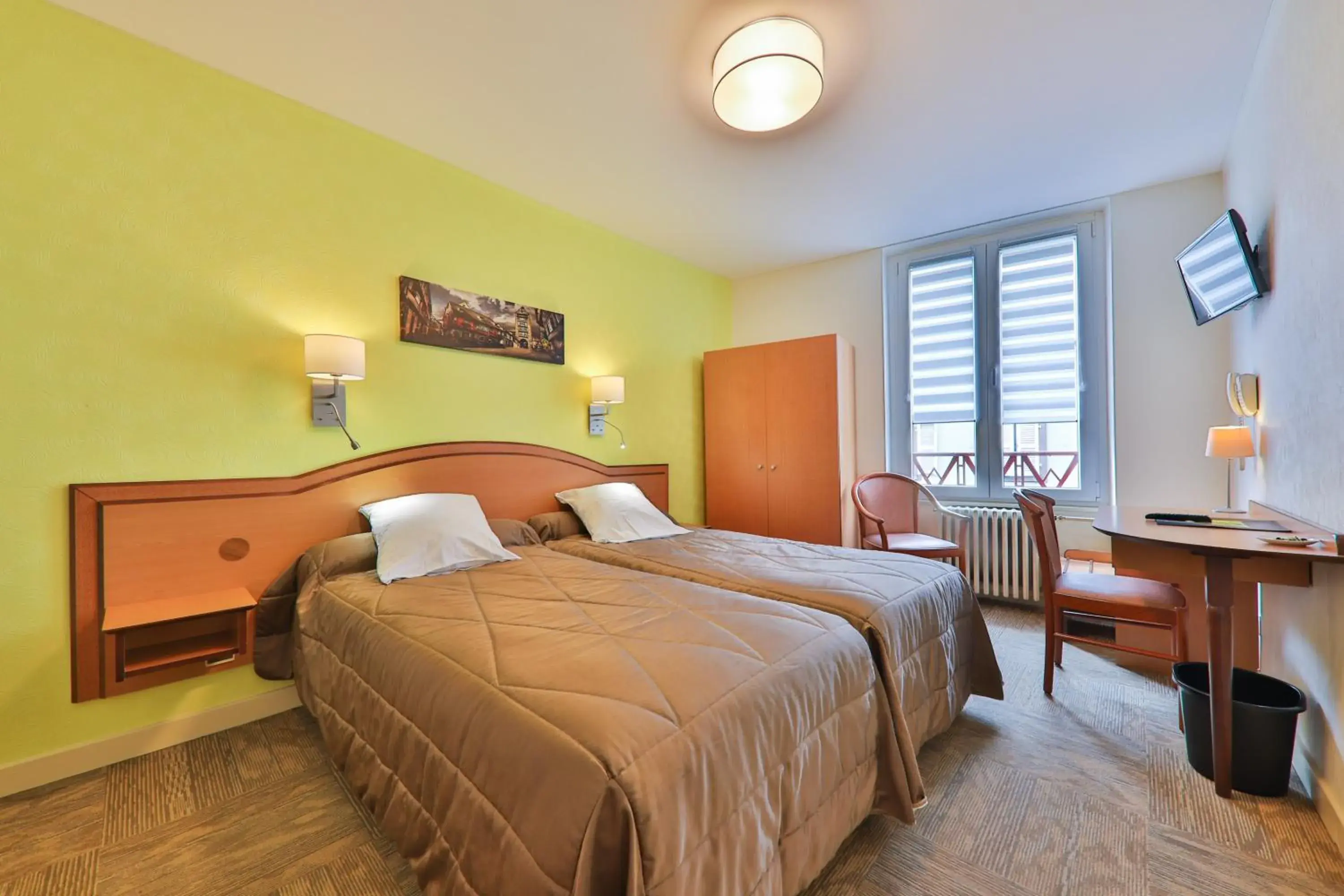 Photo of the whole room, Bed in Hôtel Bar Des Vosges