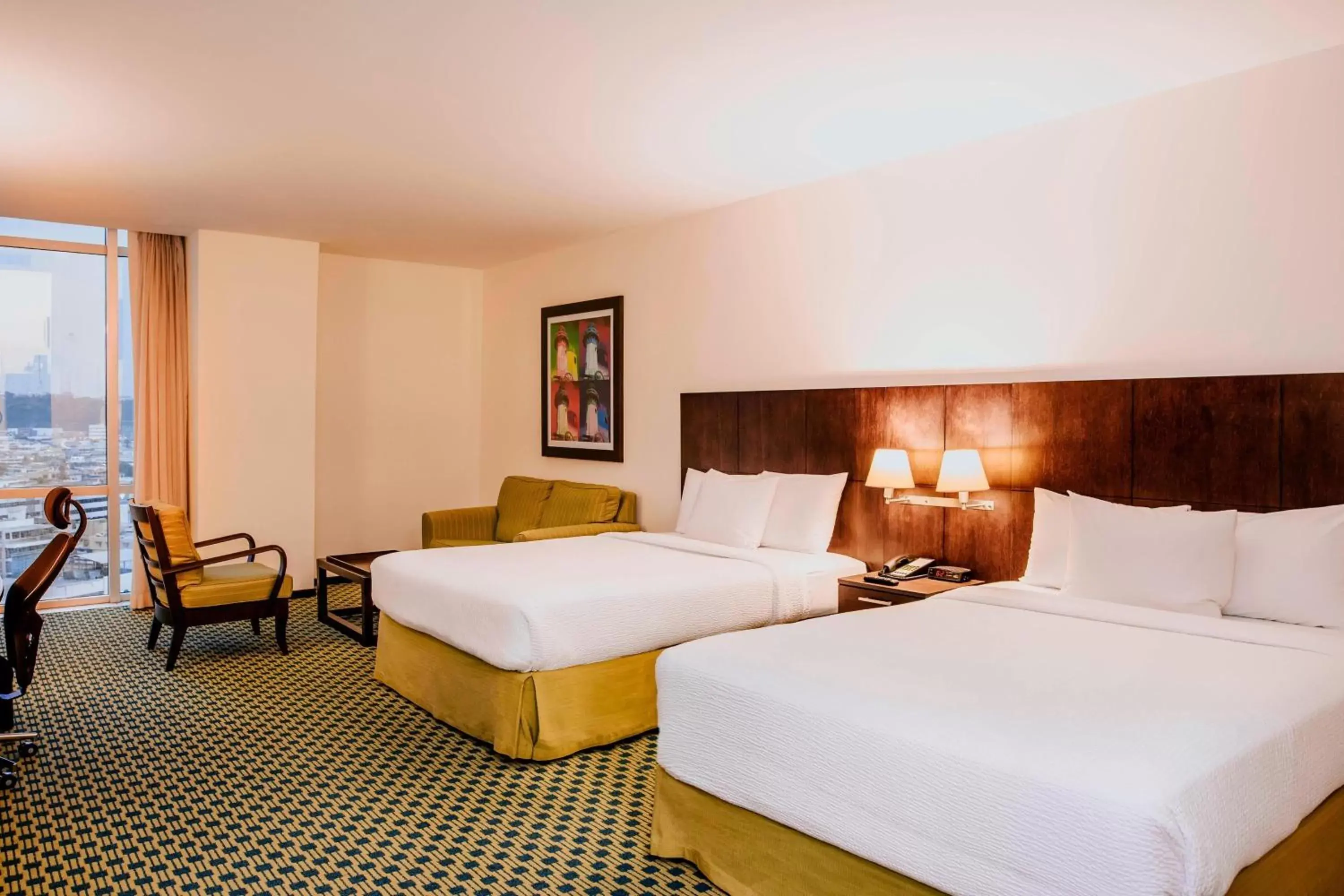 Photo of the whole room, Bed in Courtyard by Marriott Guayaquil