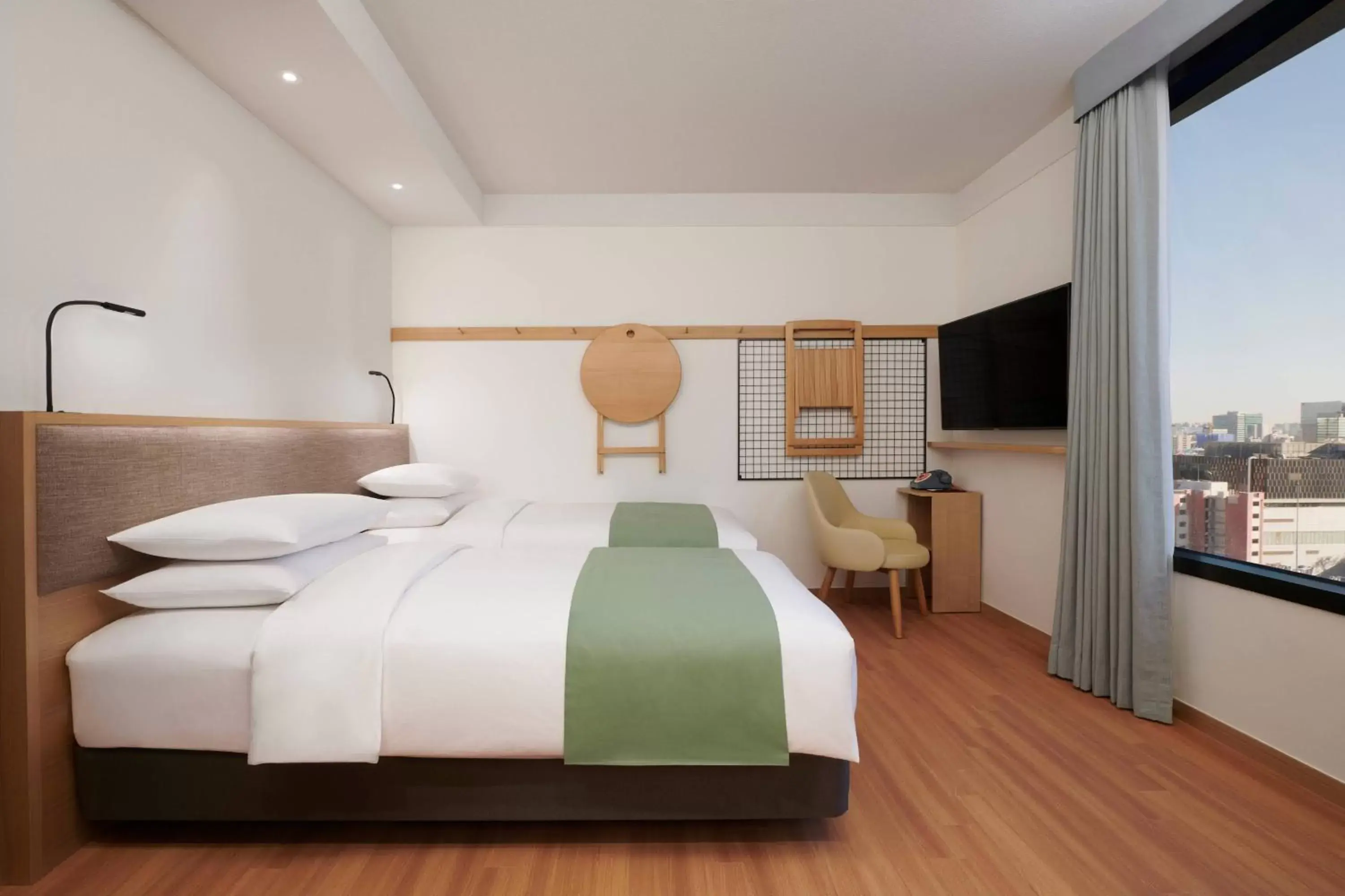 Photo of the whole room, Bed in Moxy Seoul Insadong