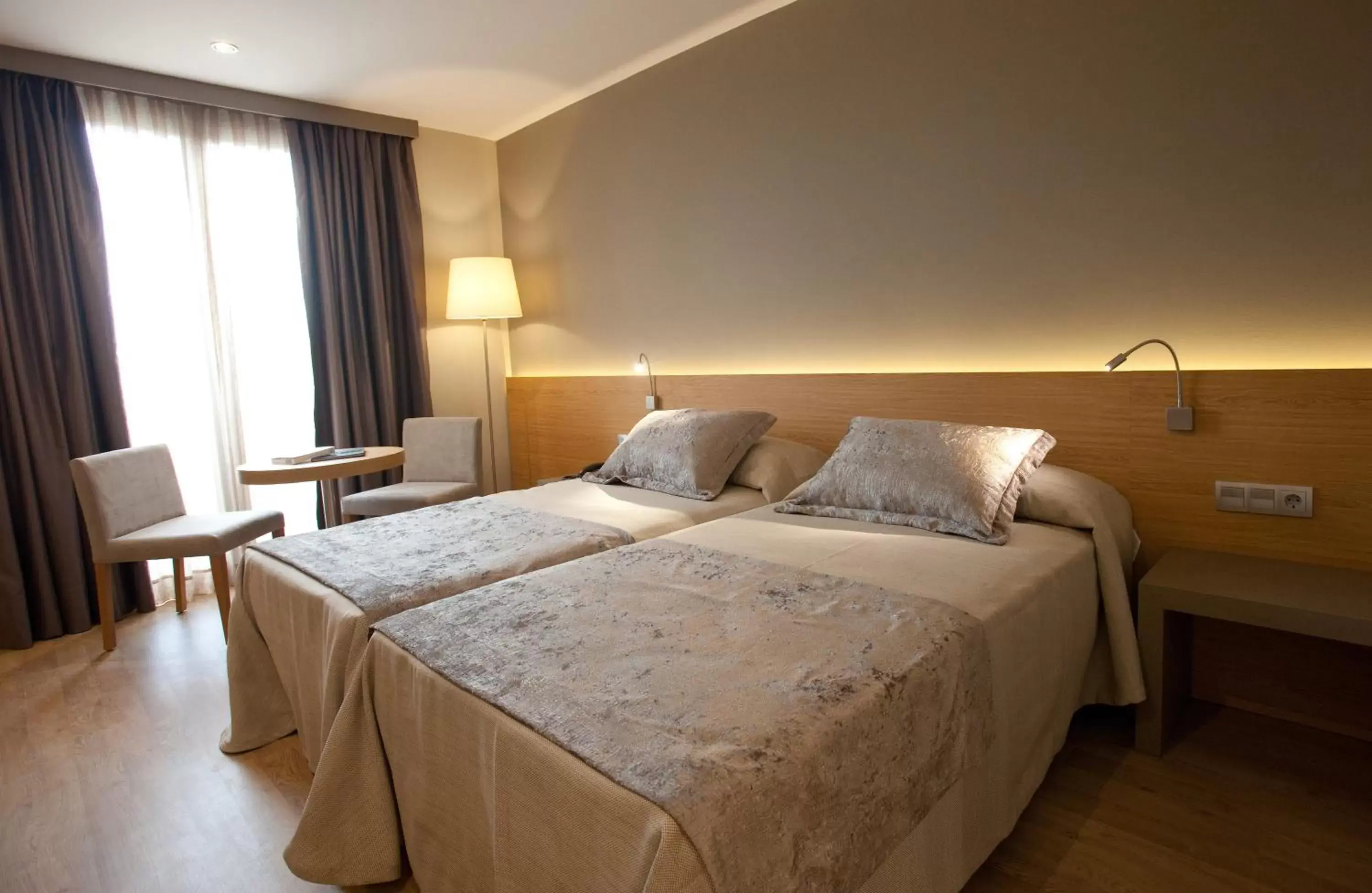 Bed in M.A. Hotel Sevilla Congresos