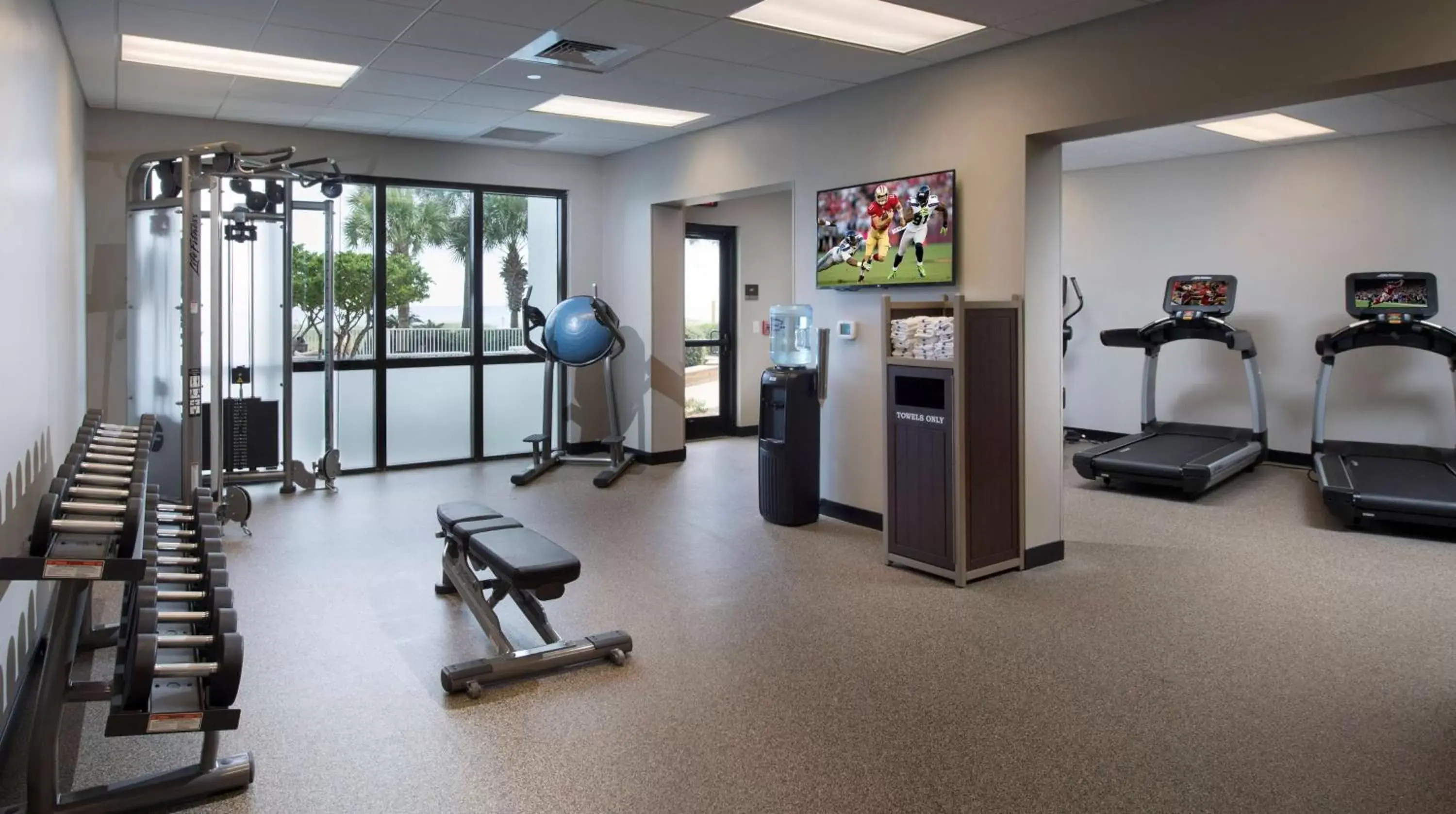 Fitness centre/facilities, Fitness Center/Facilities in The Island House Hotel a Doubletree by Hilton