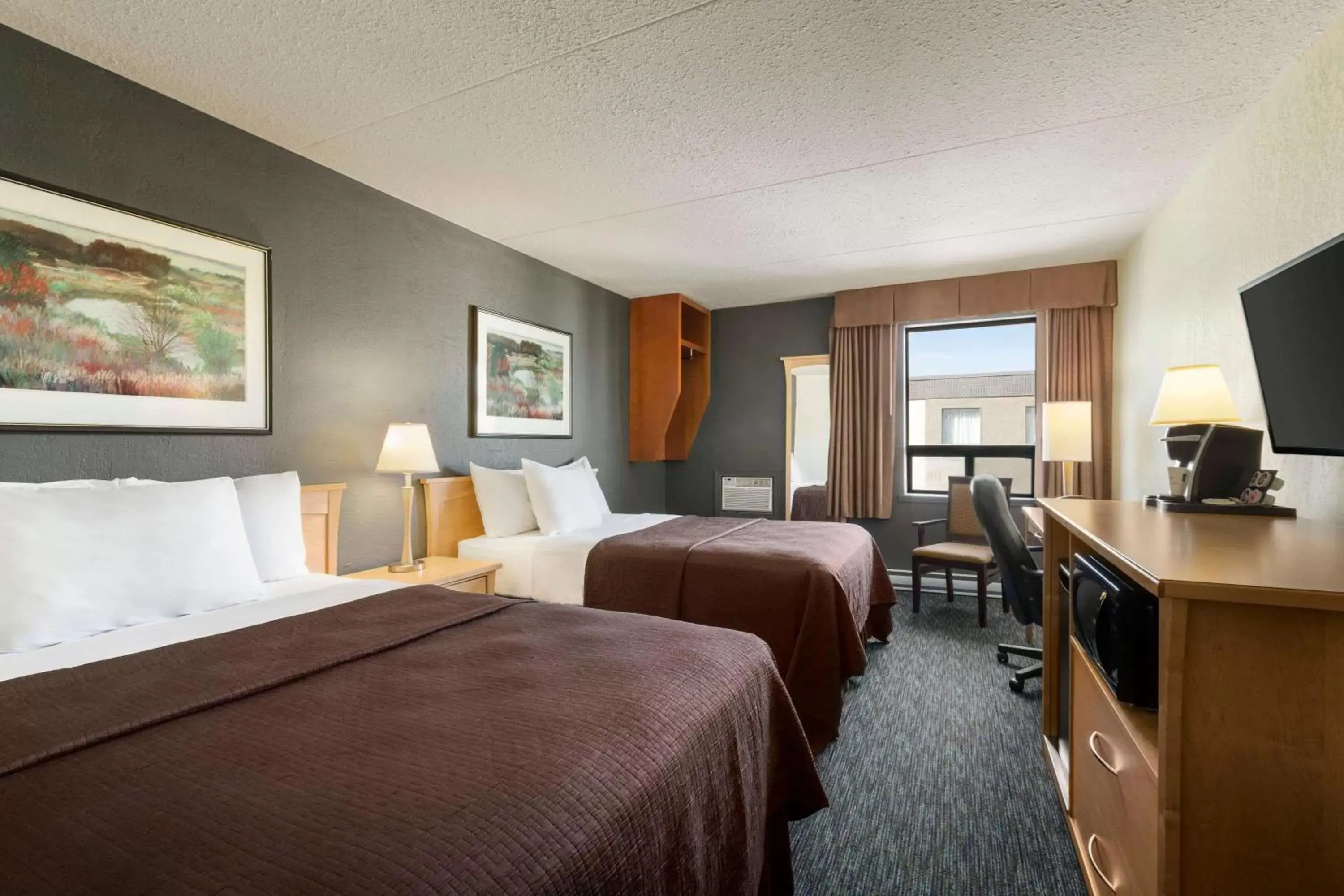 Photo of the whole room in Travelodge by Wyndham Edmonton West