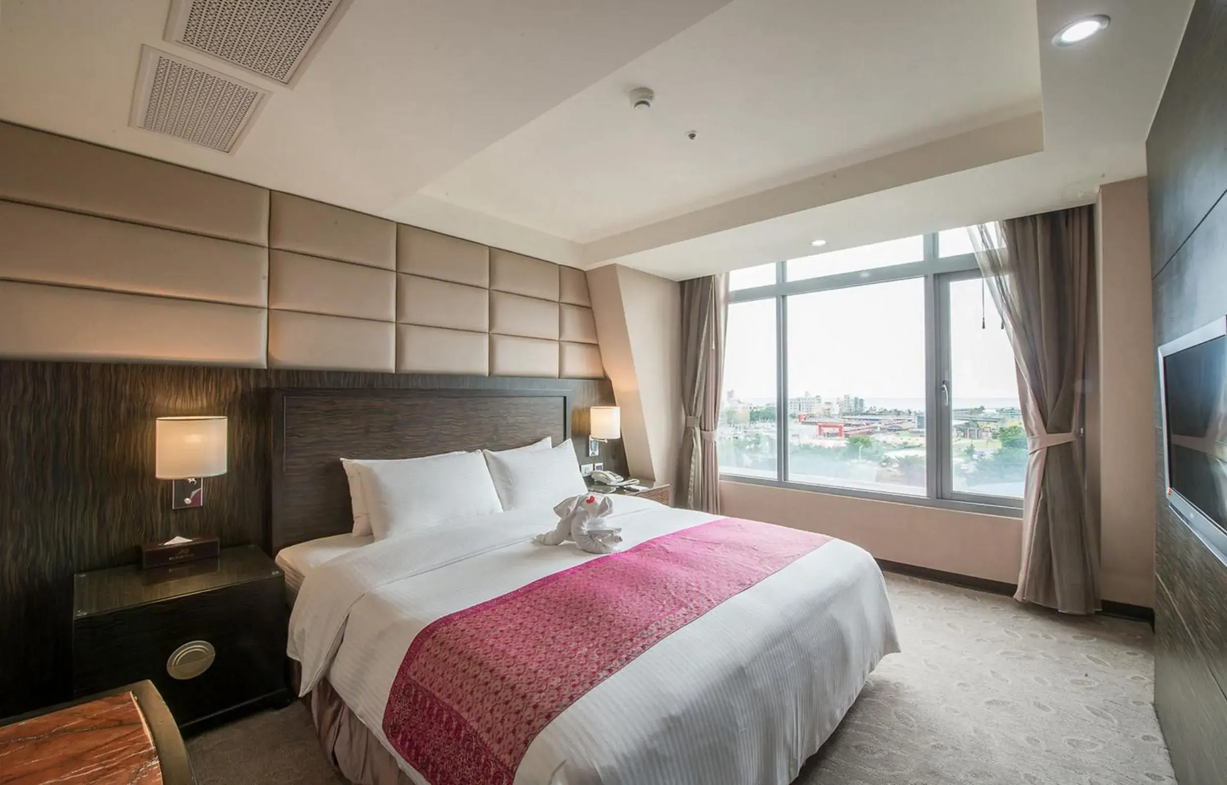 Bedroom, Bed in Arsma Hotel