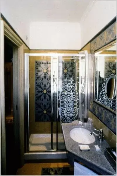 Bathroom in Hotel Aventino