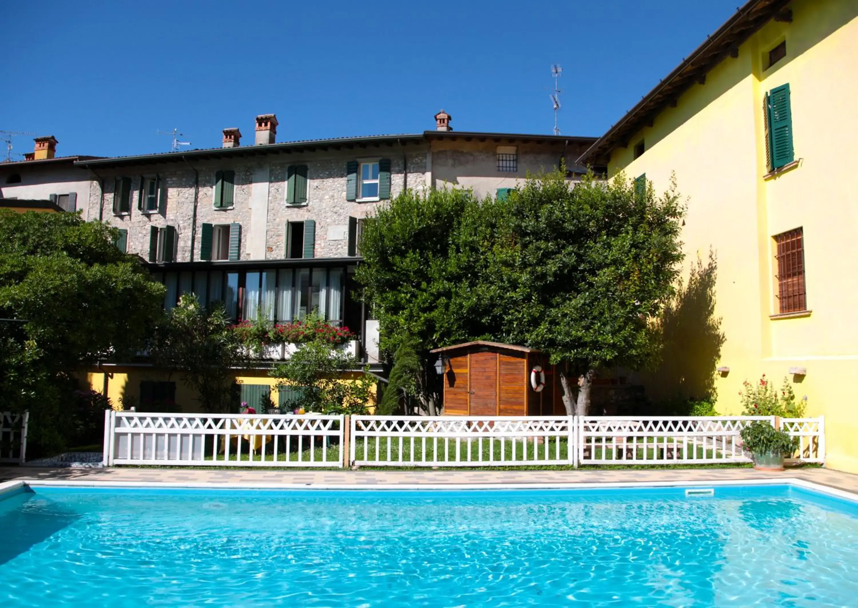 Swimming pool, Property Building in Hotel San Filis