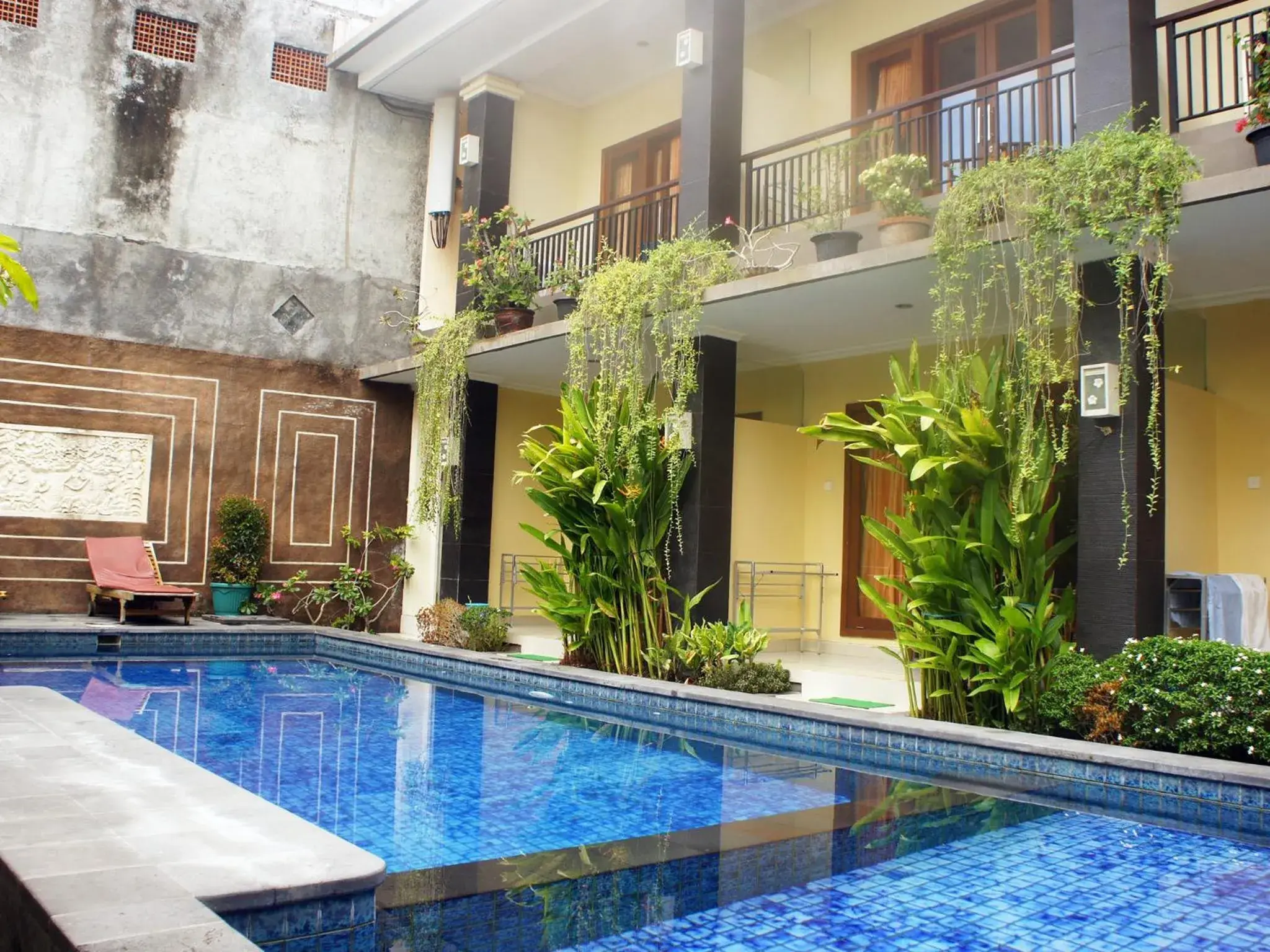 Property building, Swimming Pool in Waringin Homestay