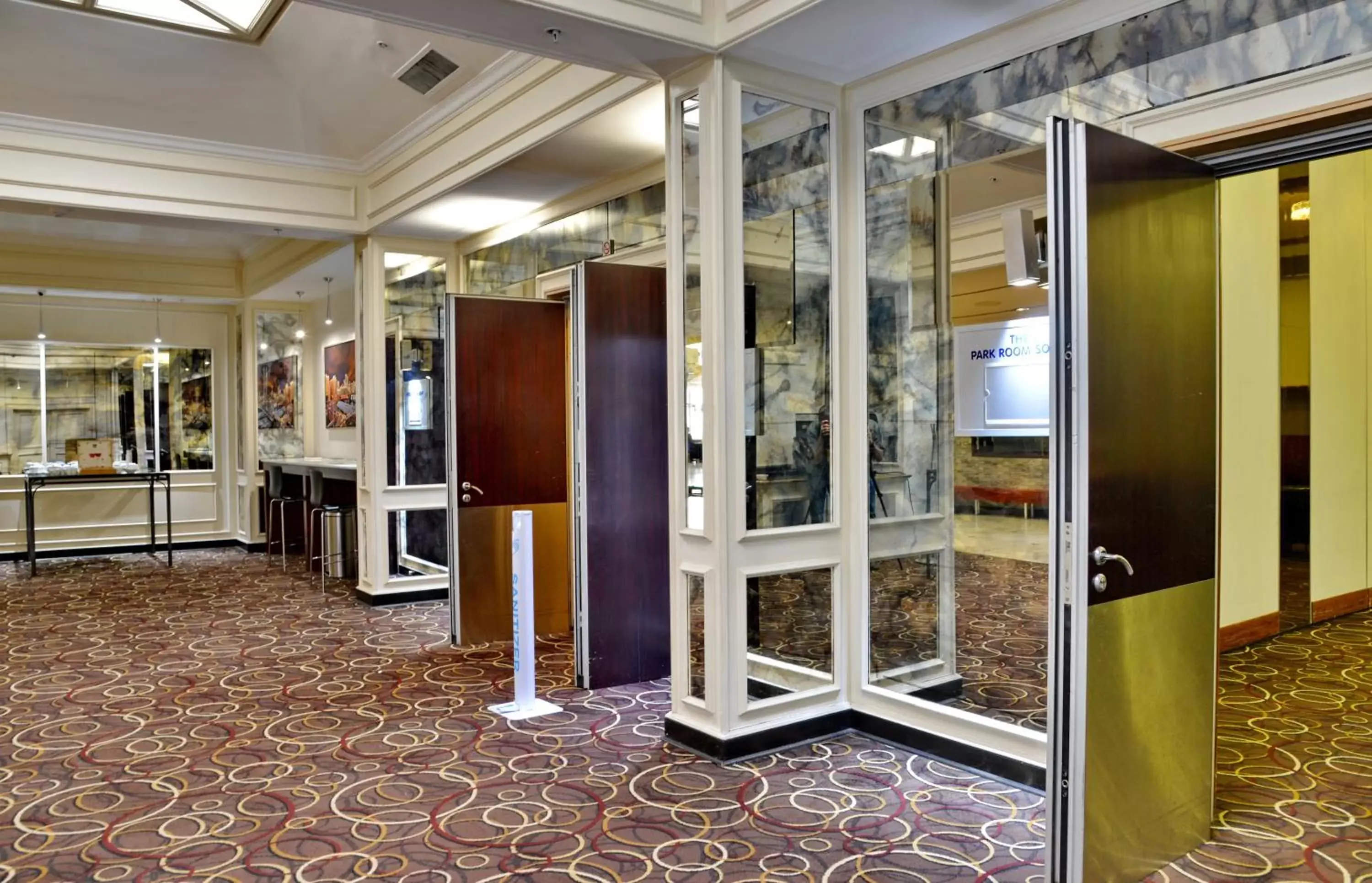 Lobby or reception in ANEW Hotel Parktonian Johannesburg