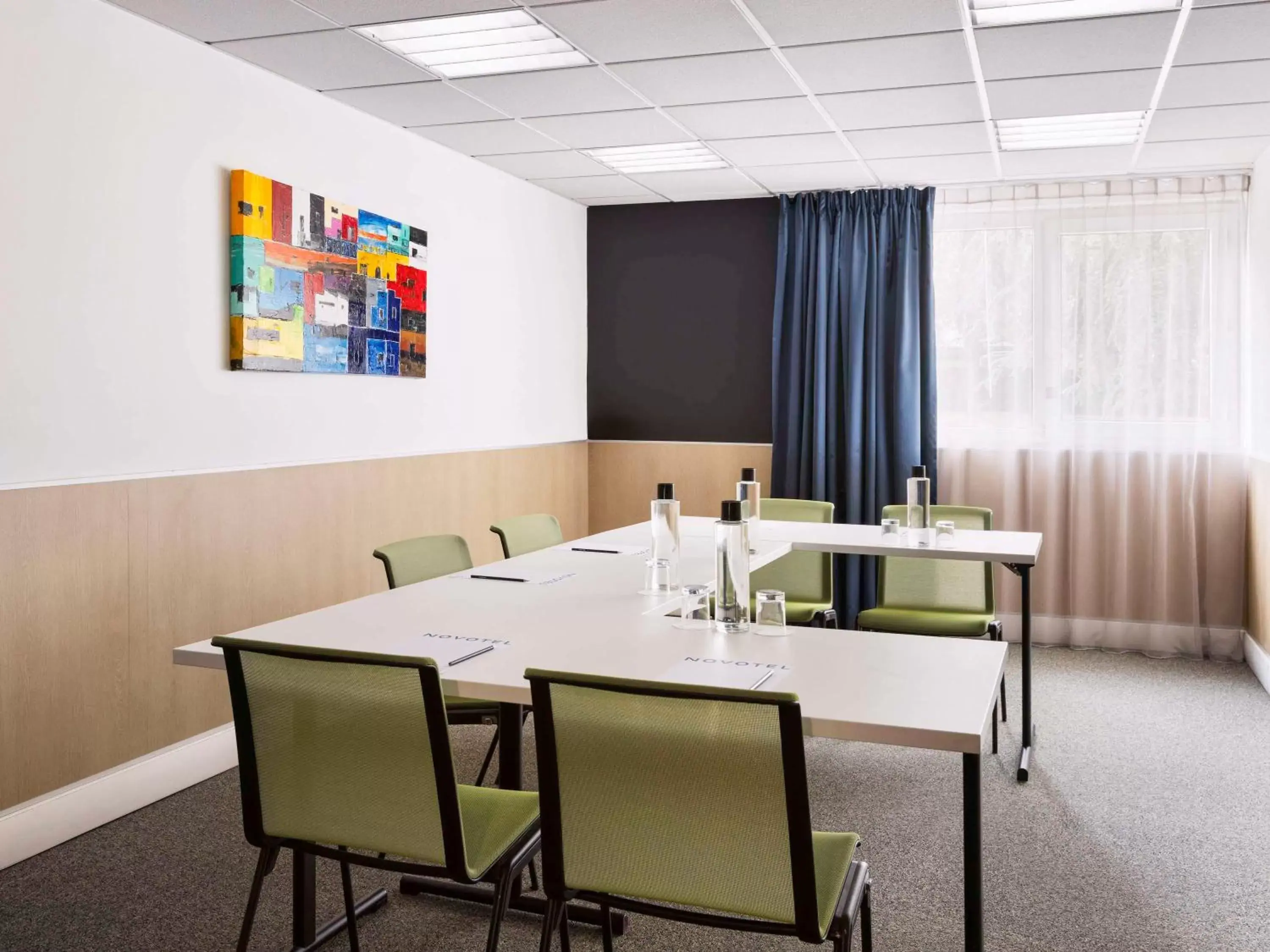 Meeting/conference room in Novotel Rennes Alma