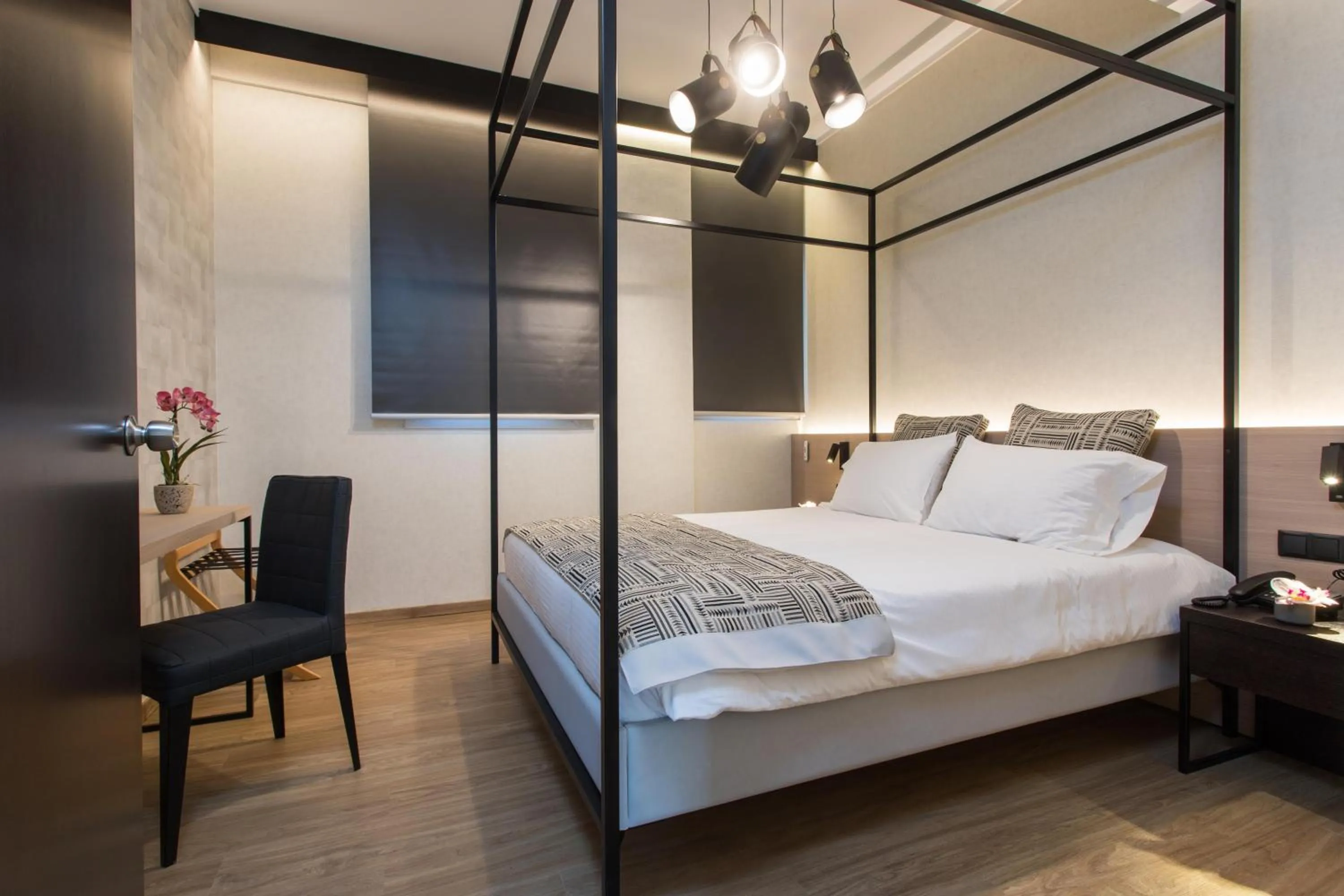 Photo of the whole room, Bed in Egnatia Palace Hotel & Spa