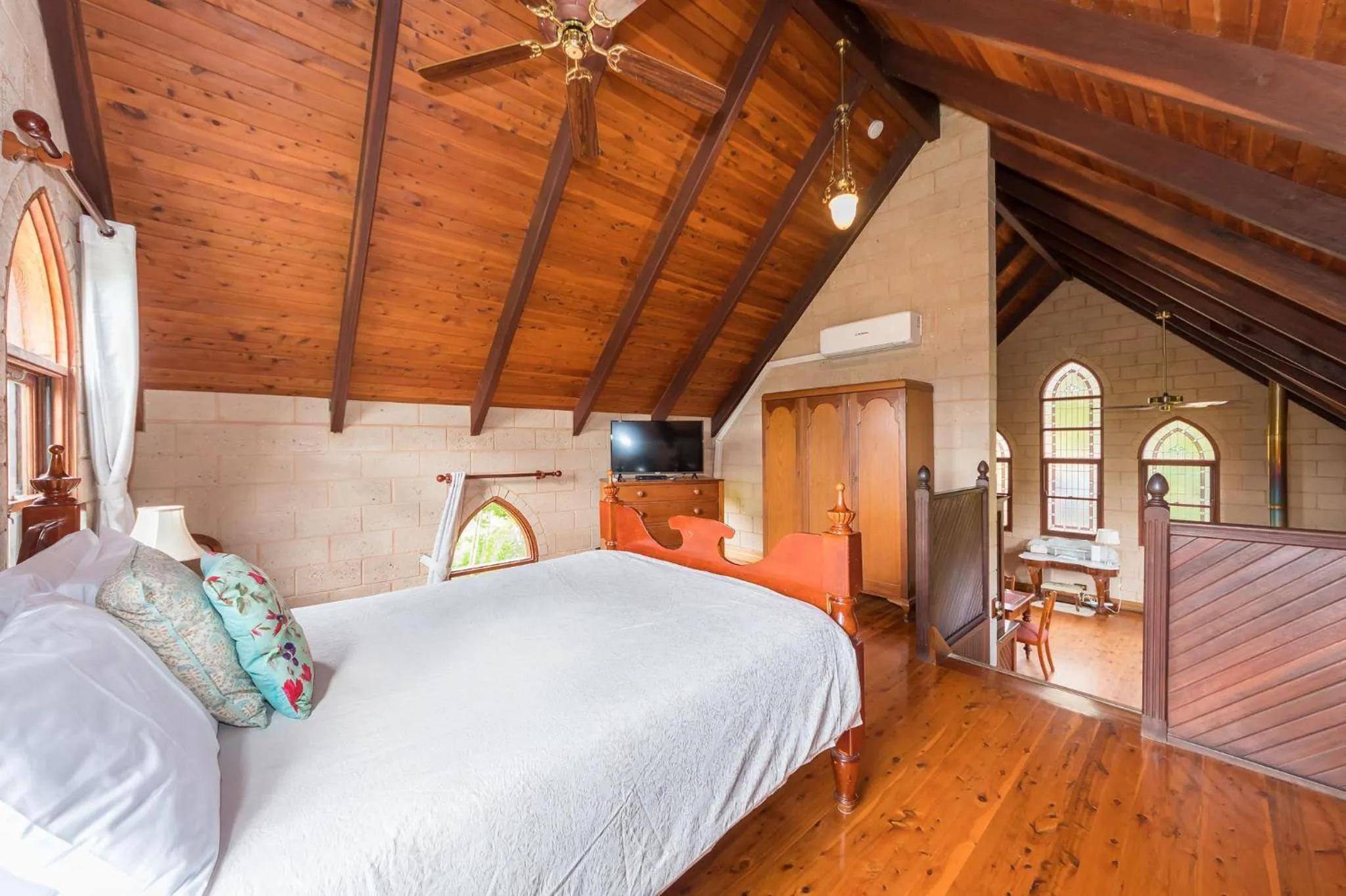 Bedroom, Bed in Clarendon Forest Retreat
