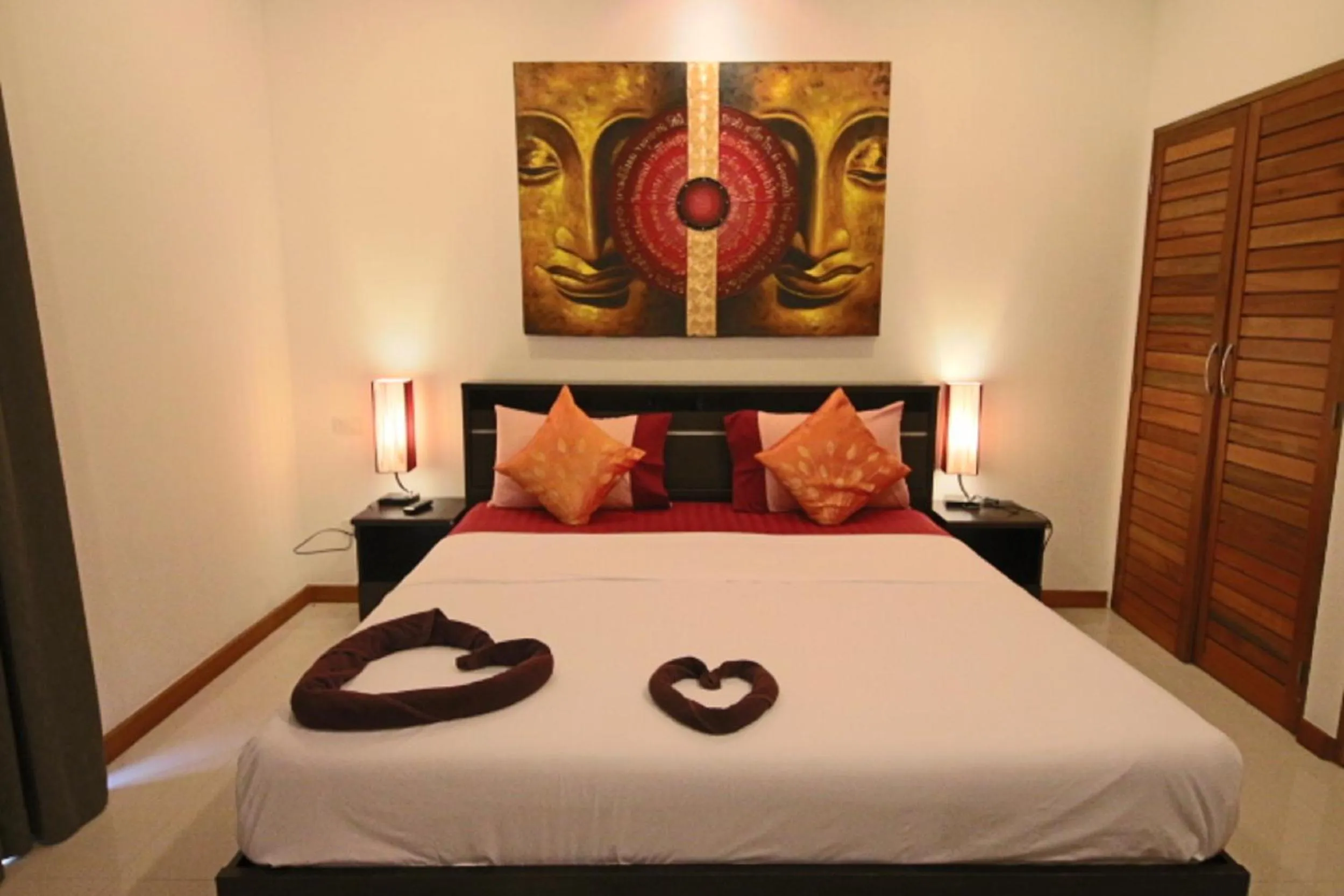 Bed in Tropical Sea View Residence