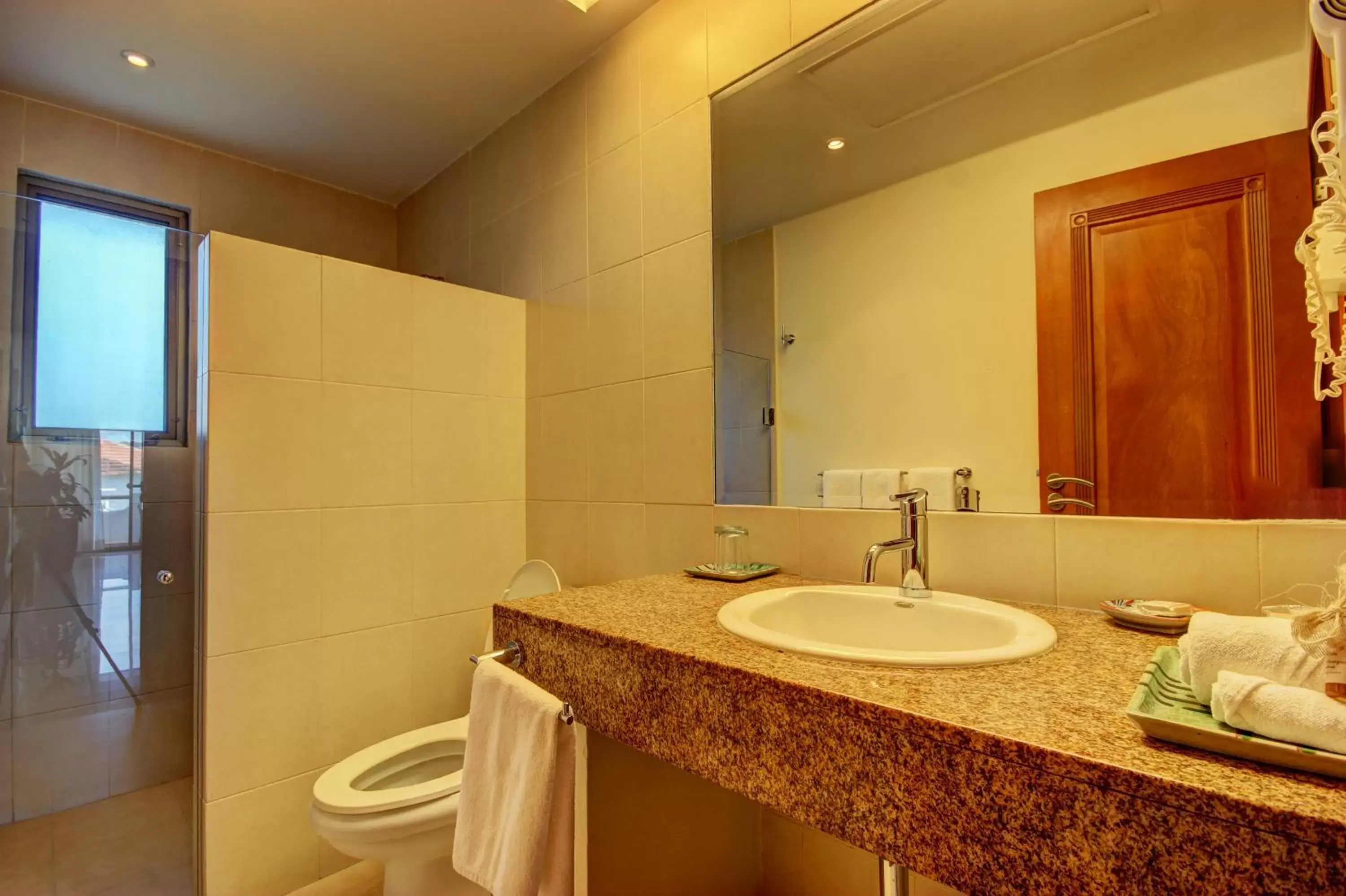 Bathroom in Riviera Maya Suites