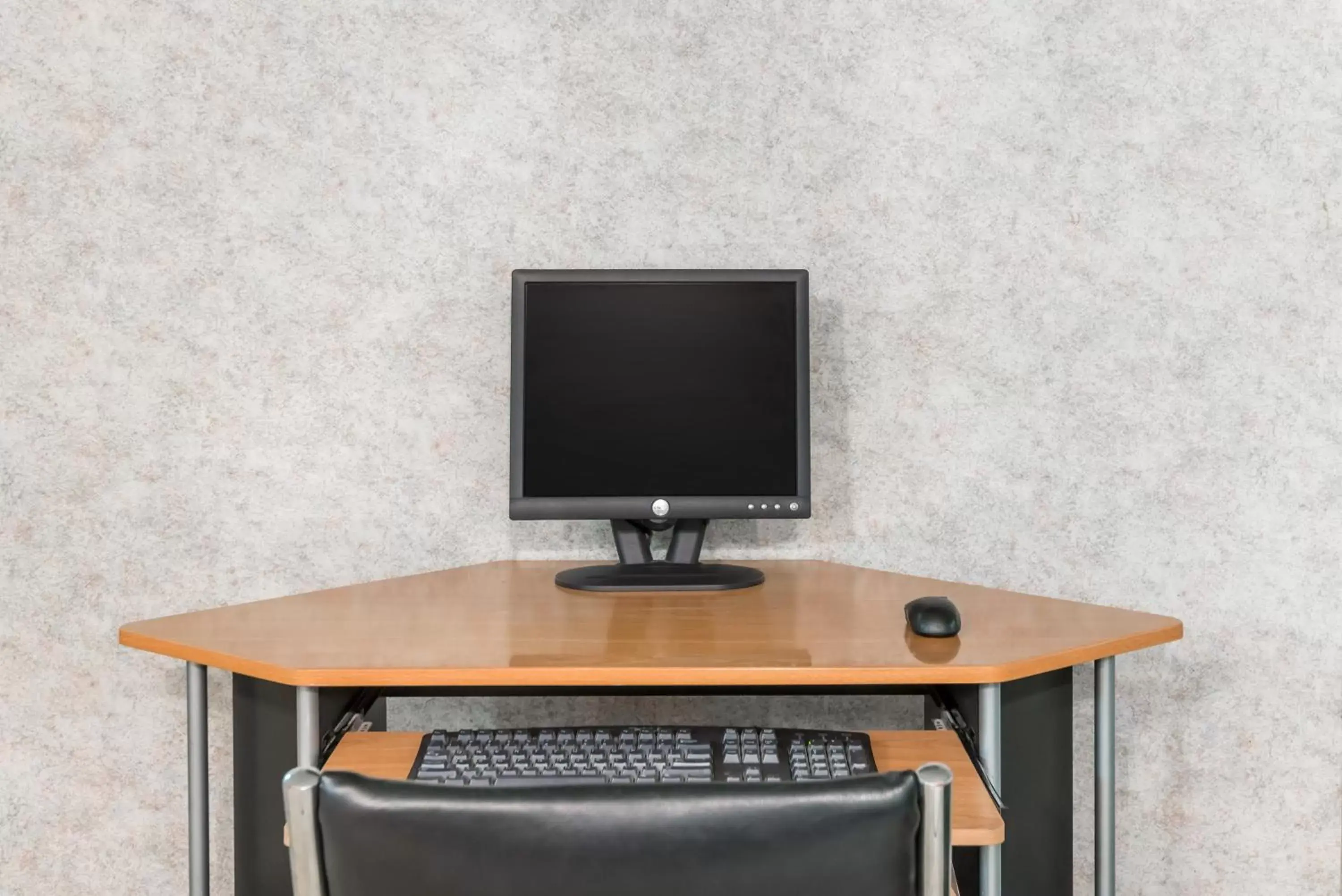 Property building in Super 8 by Wyndham Hancock MD Property building in Super 8 by Wyndham Hancock MD