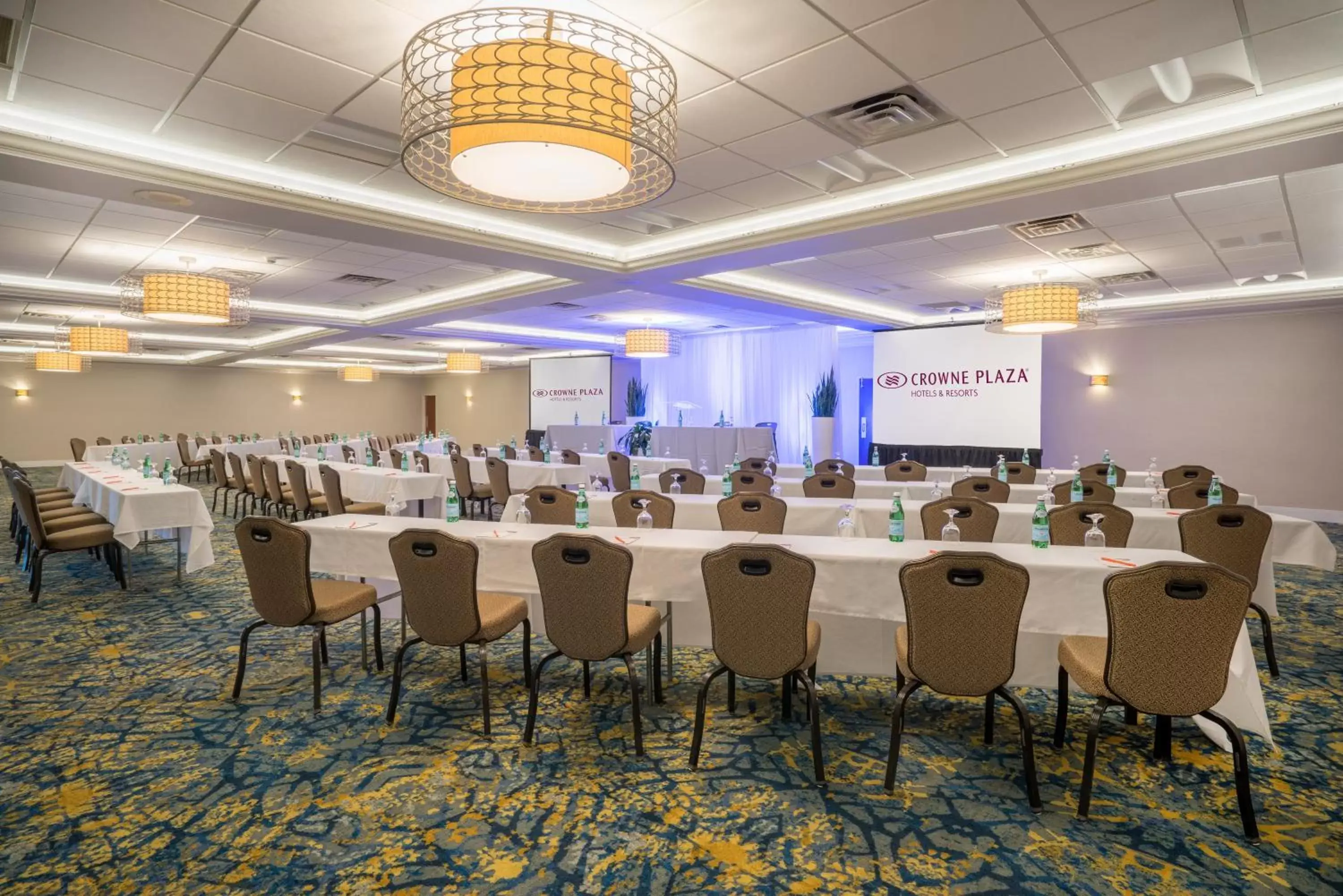 Meeting/conference room in Crowne Plaza Hotel and Suites Pittsburgh South, an IHG Hotel