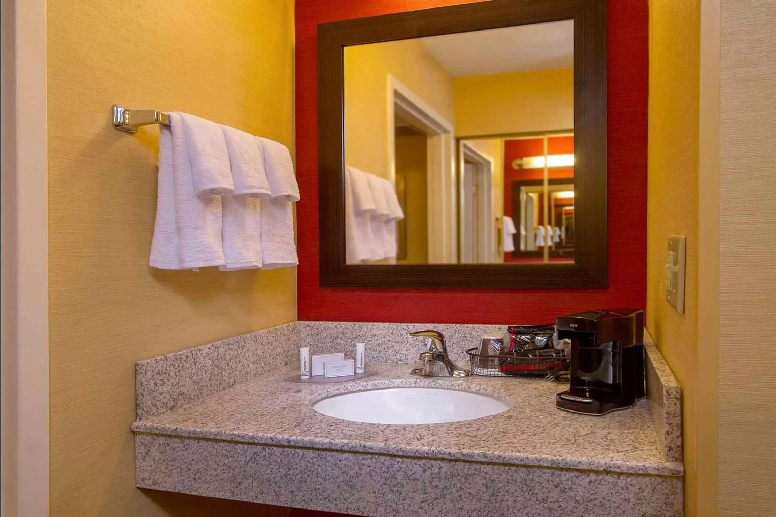 Bathroom in Sonesta Select Durham Research Triangle Park