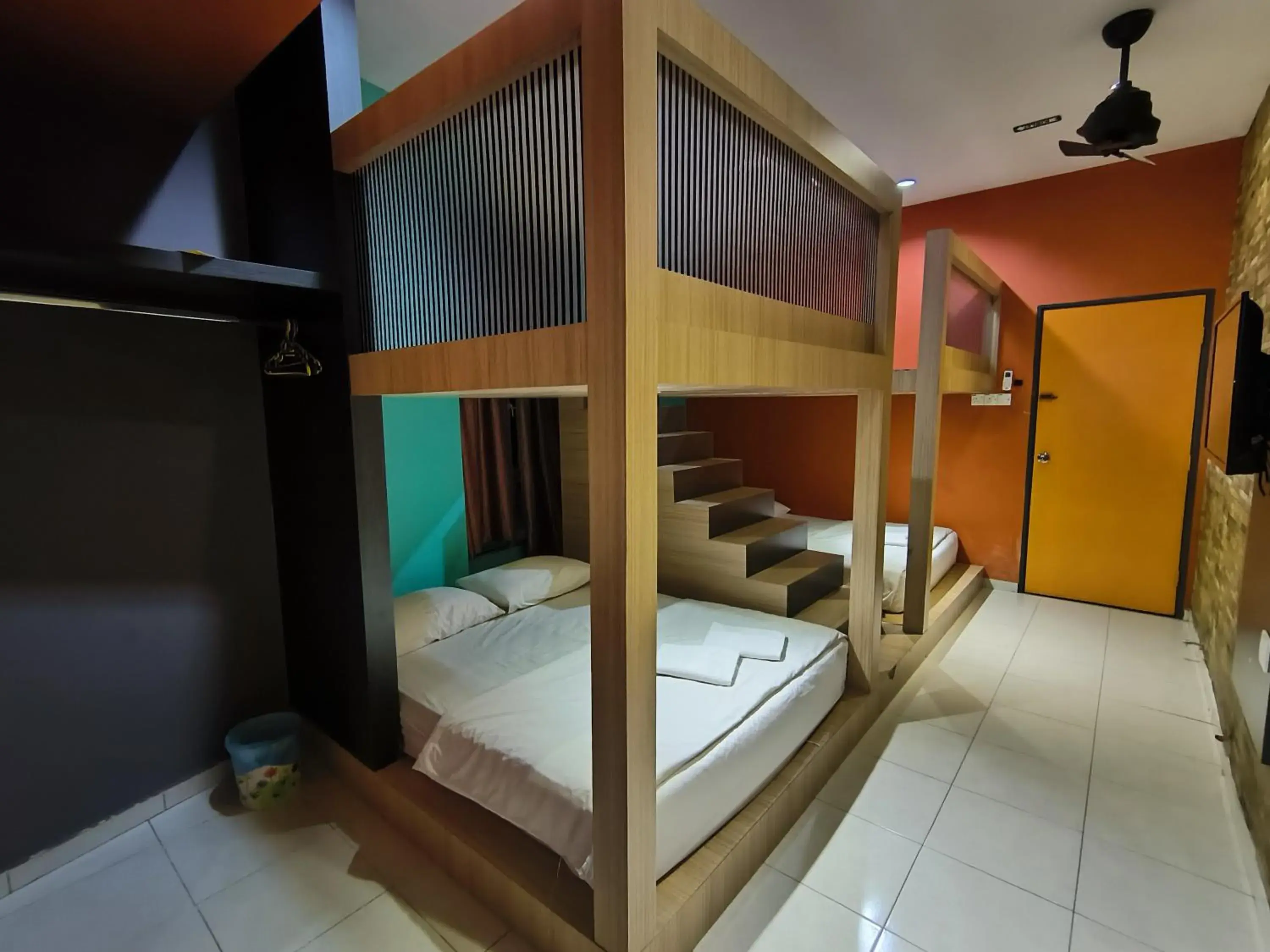 Bed in GOLDEN GUEST HOUSE KUANTAN