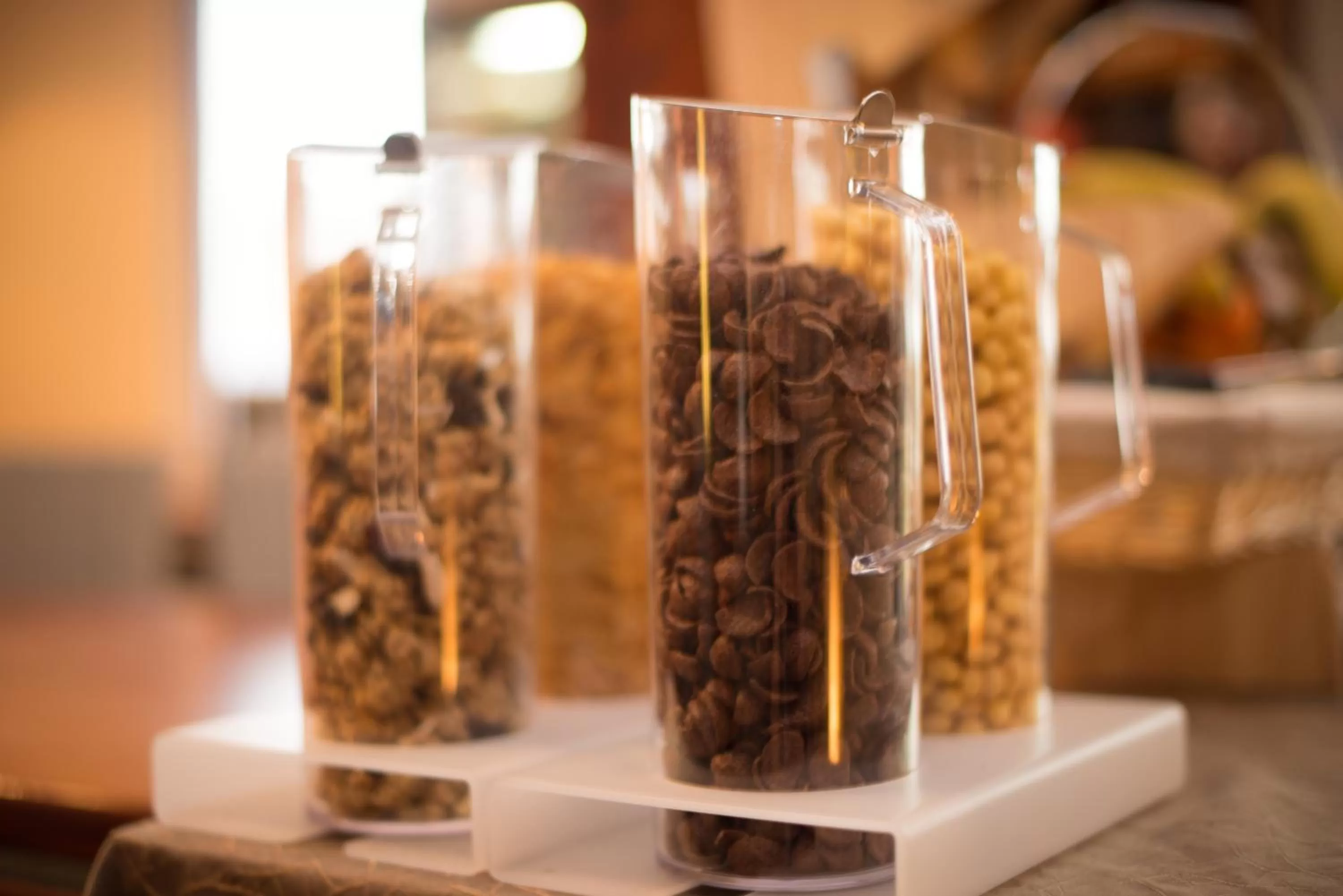 Buffet breakfast in hôtel QUICK Palace Tours Nord