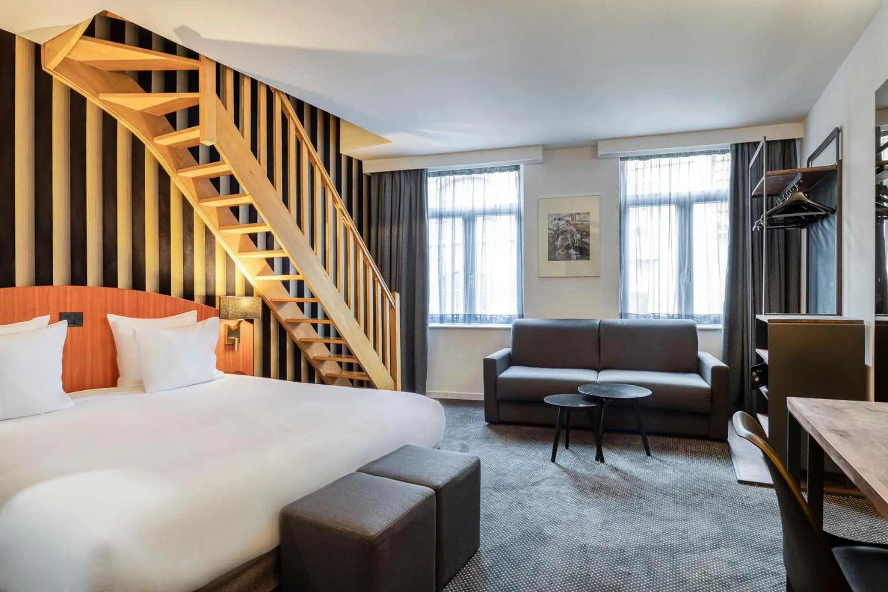 Bedroom, Bed in Aris Grand Place Hotel