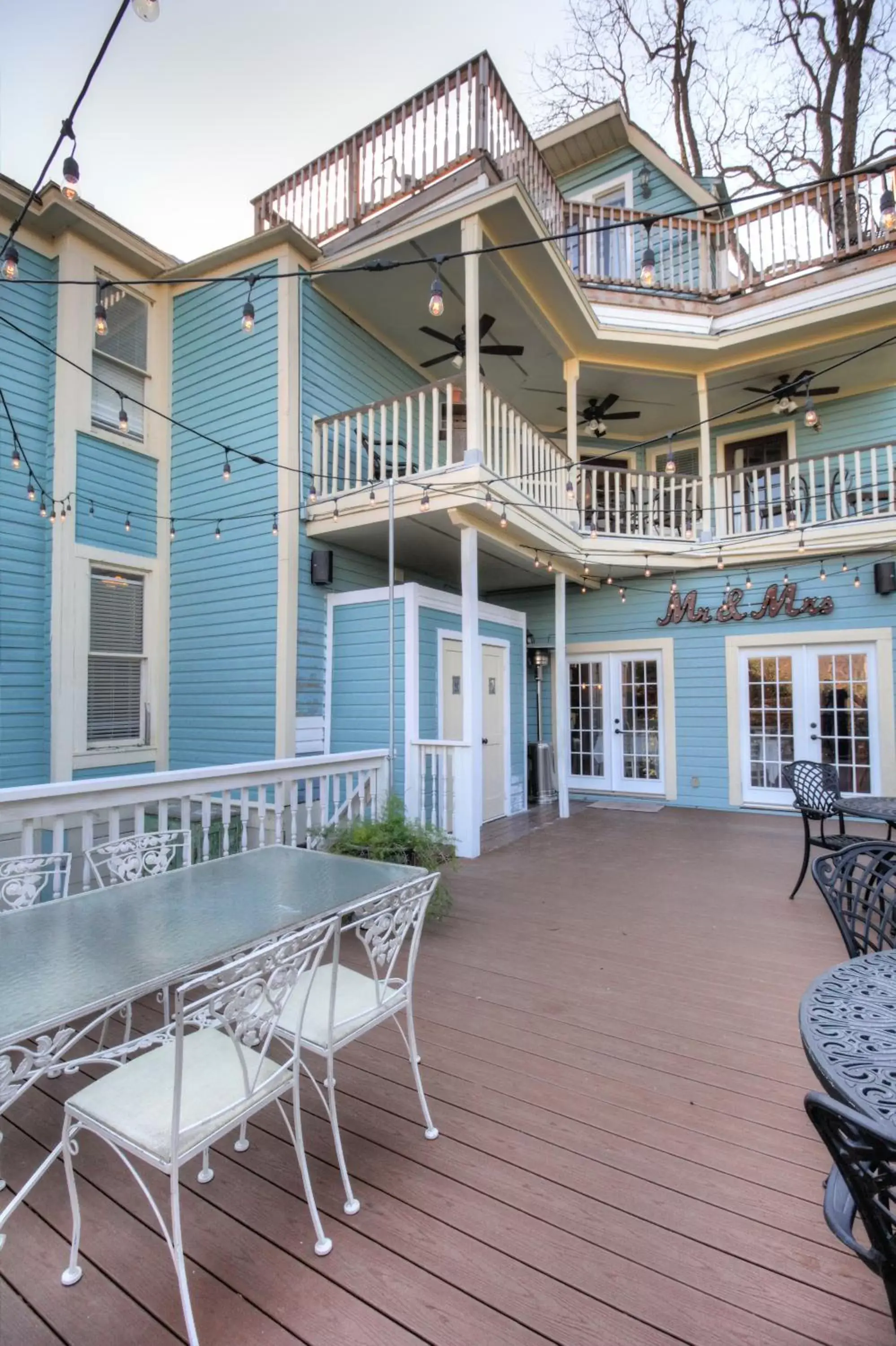 Patio in Inn on the Riverwalk