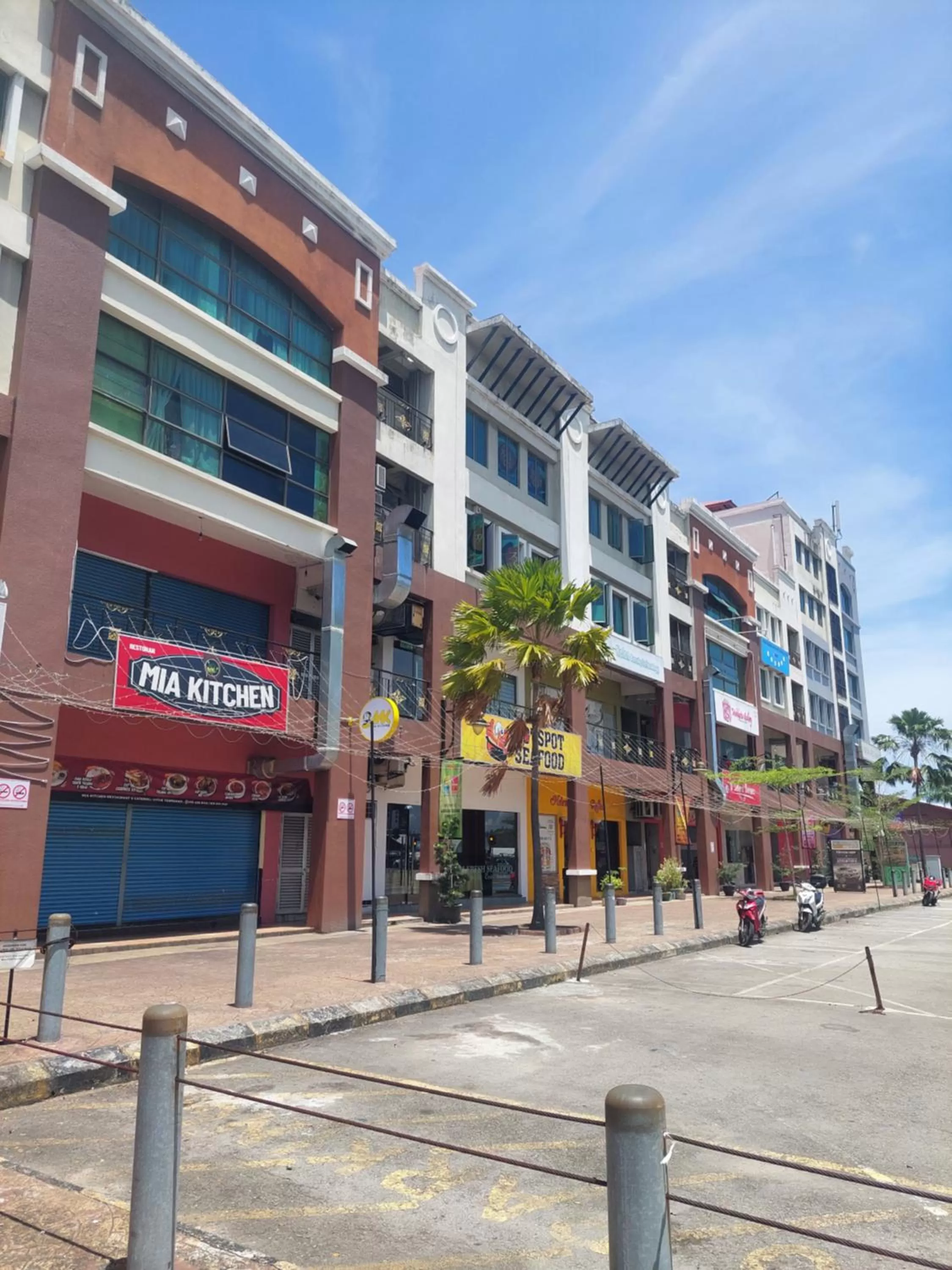 Property building in Celyn City Hotel