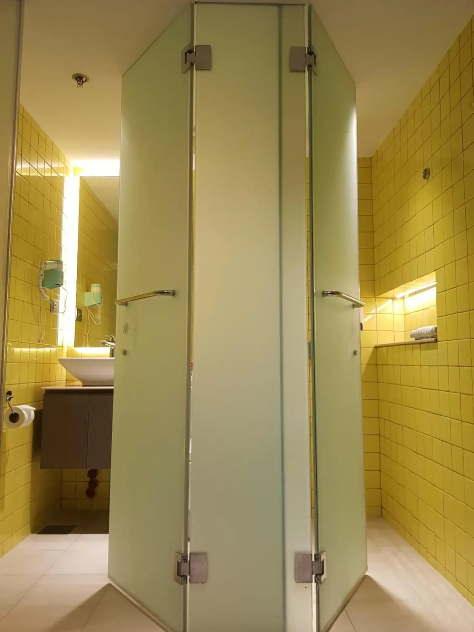 Bathroom in Lagùn Hotel