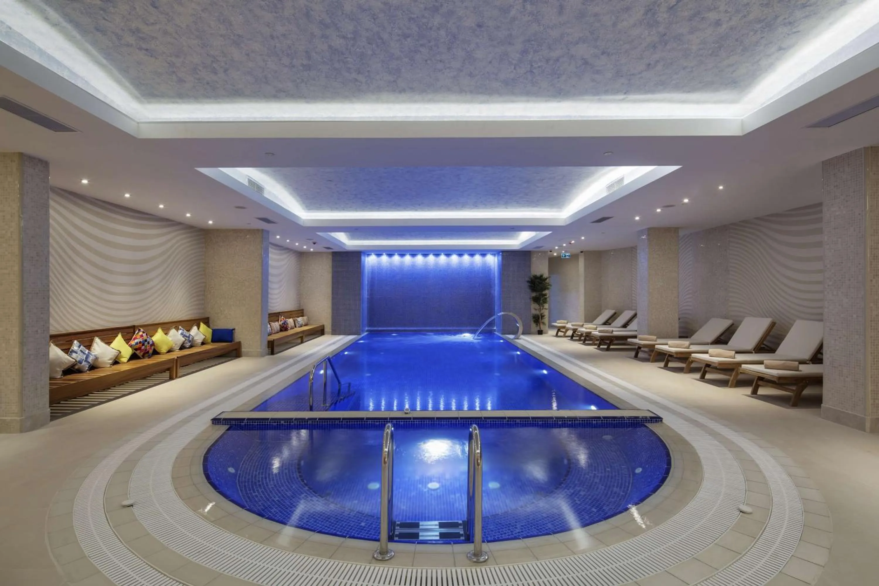 Swimming pool in DoubleTree by Hilton Hotel Istanbul - Tuzla