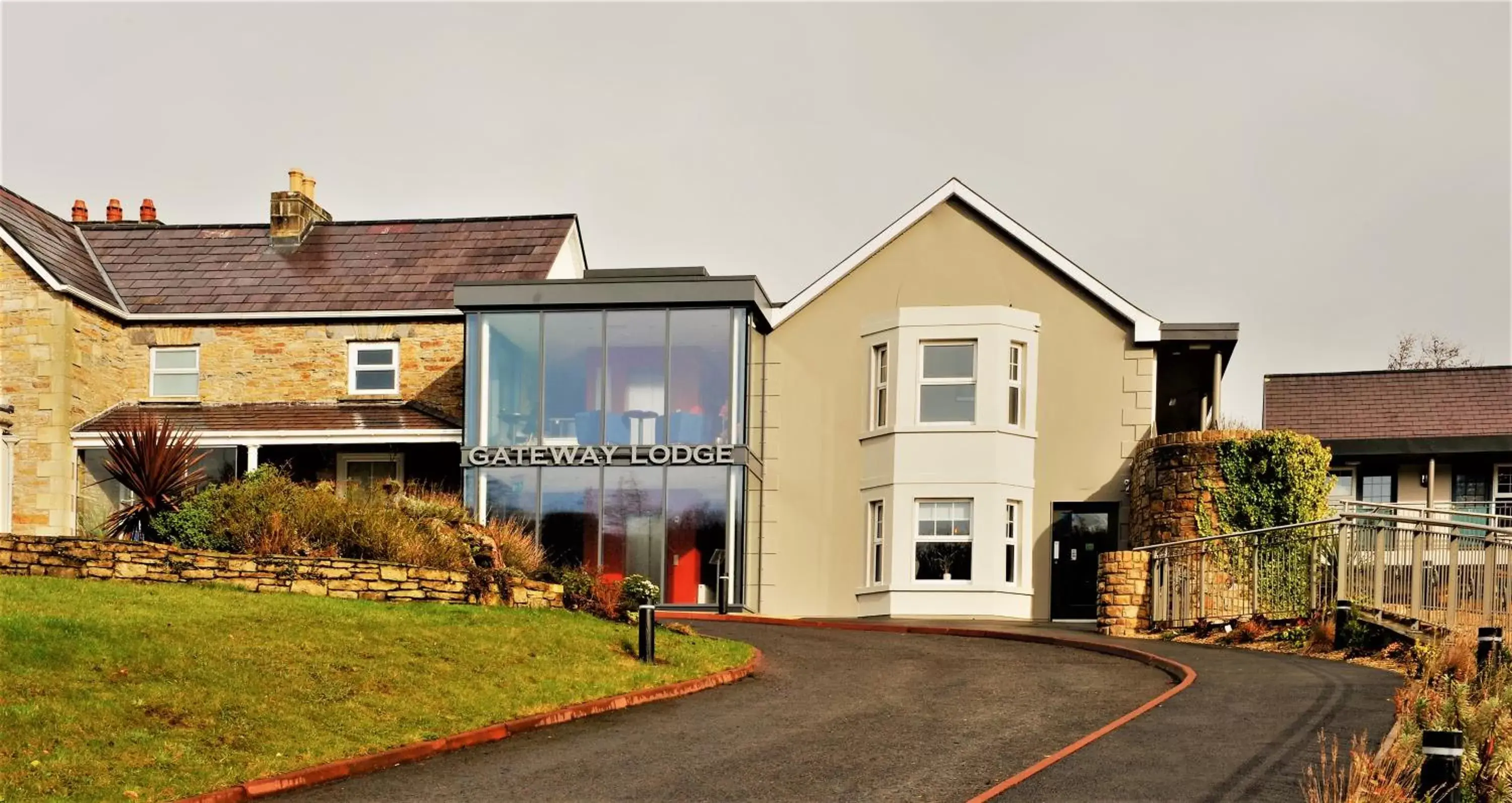 Facade/entrance, Property Building in The Gateway Lodge