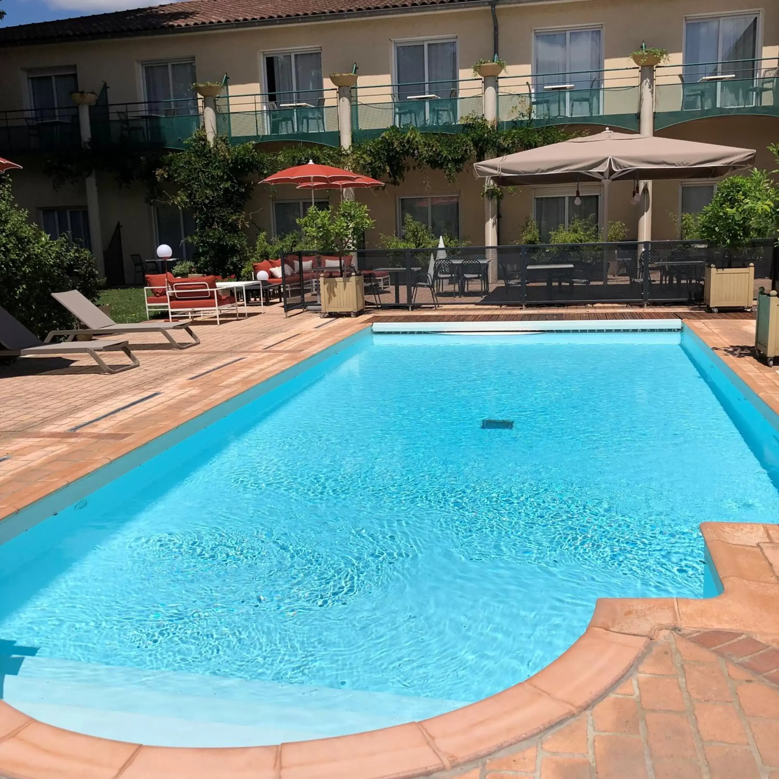 Pool view, Swimming Pool in Mercure Castres L'Occitan