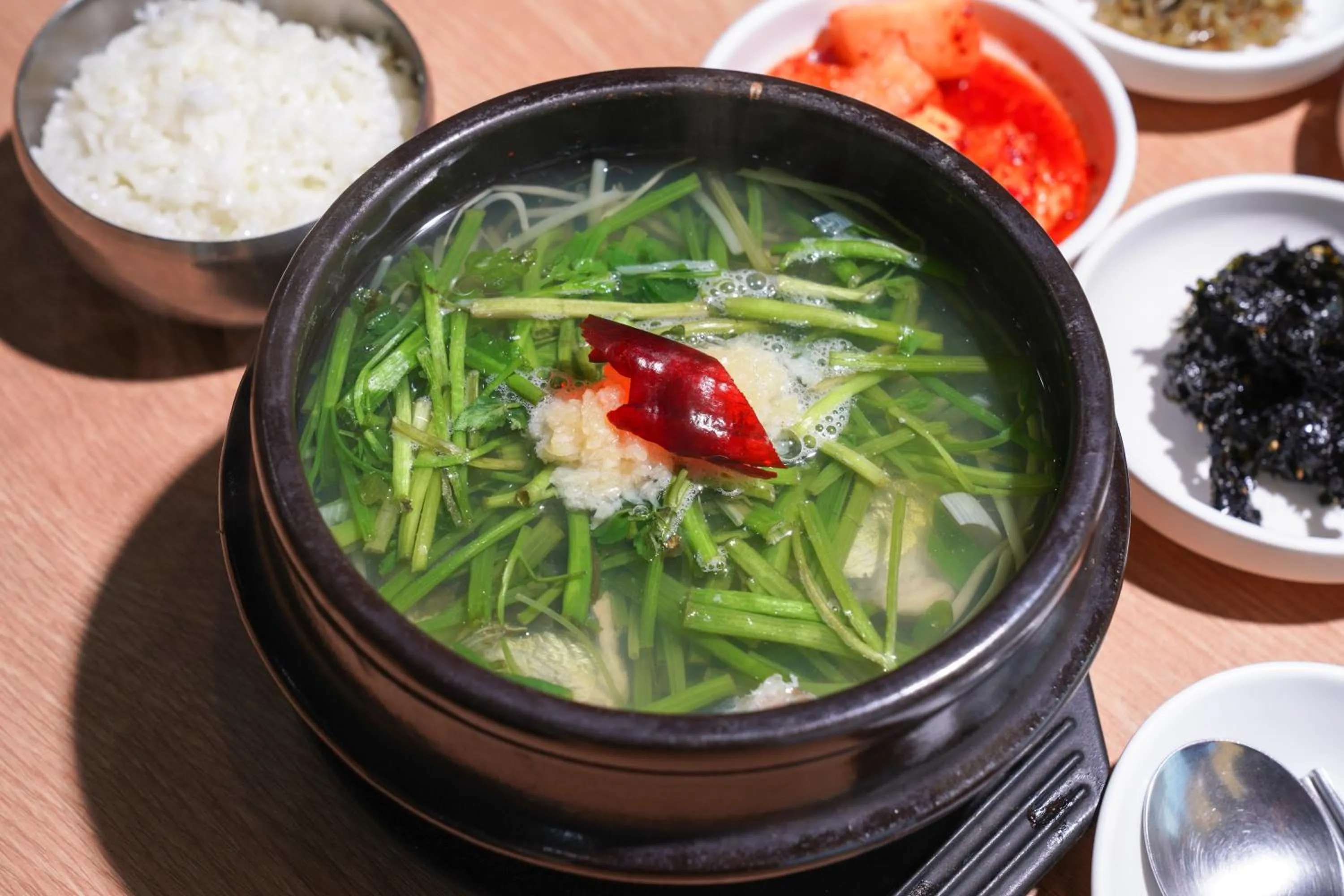 Mipo Oceanside Hotel