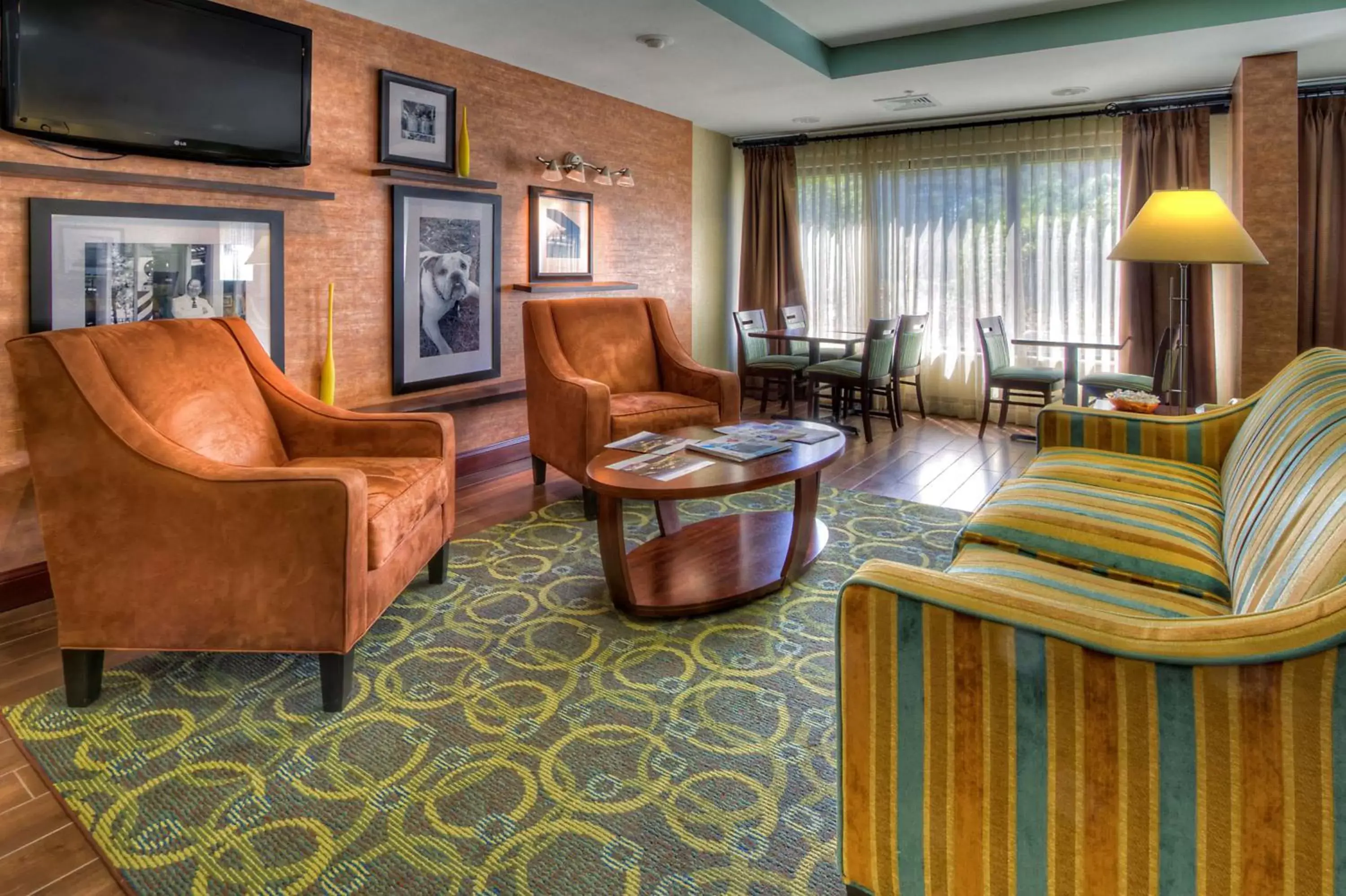 Lobby or reception, Seating Area in Hampton Inn Goldsboro