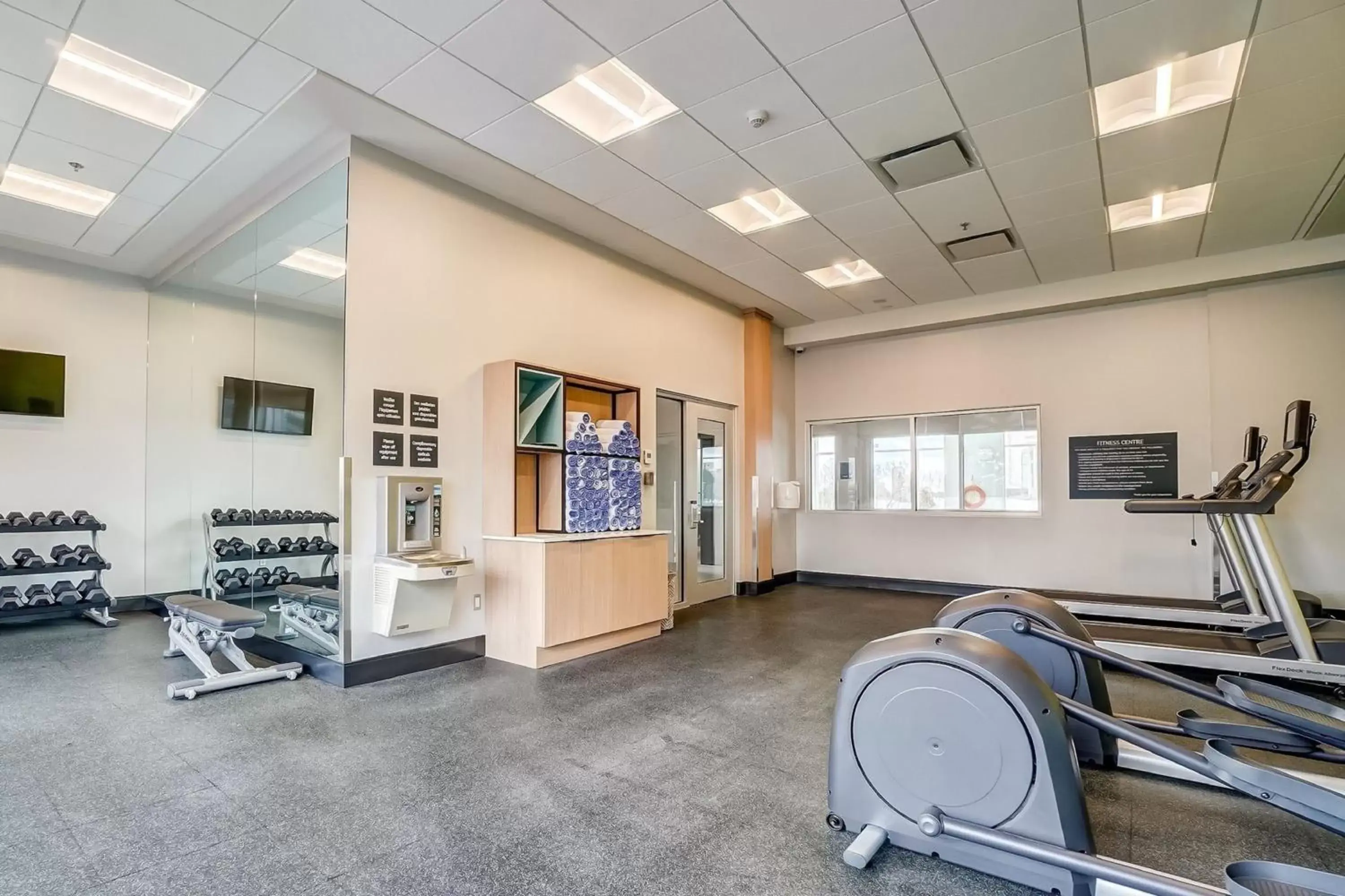 Fitness centre/facilities, Fitness Center/Facilities in Holiday Inn Gatineau - Ottawa, an IHG Hotel