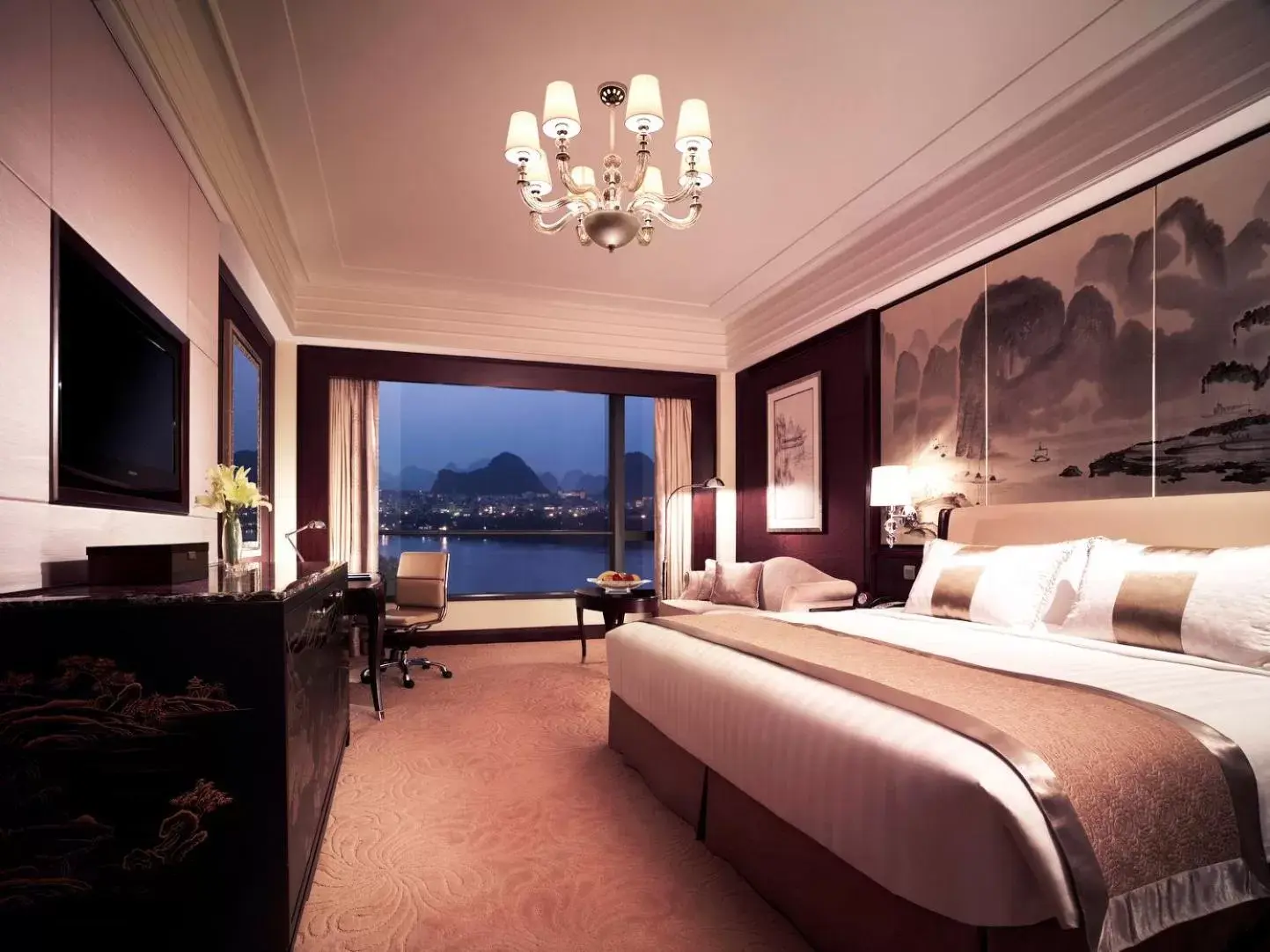 Photo of the whole room, Mountain View in Shangri-La Guilin