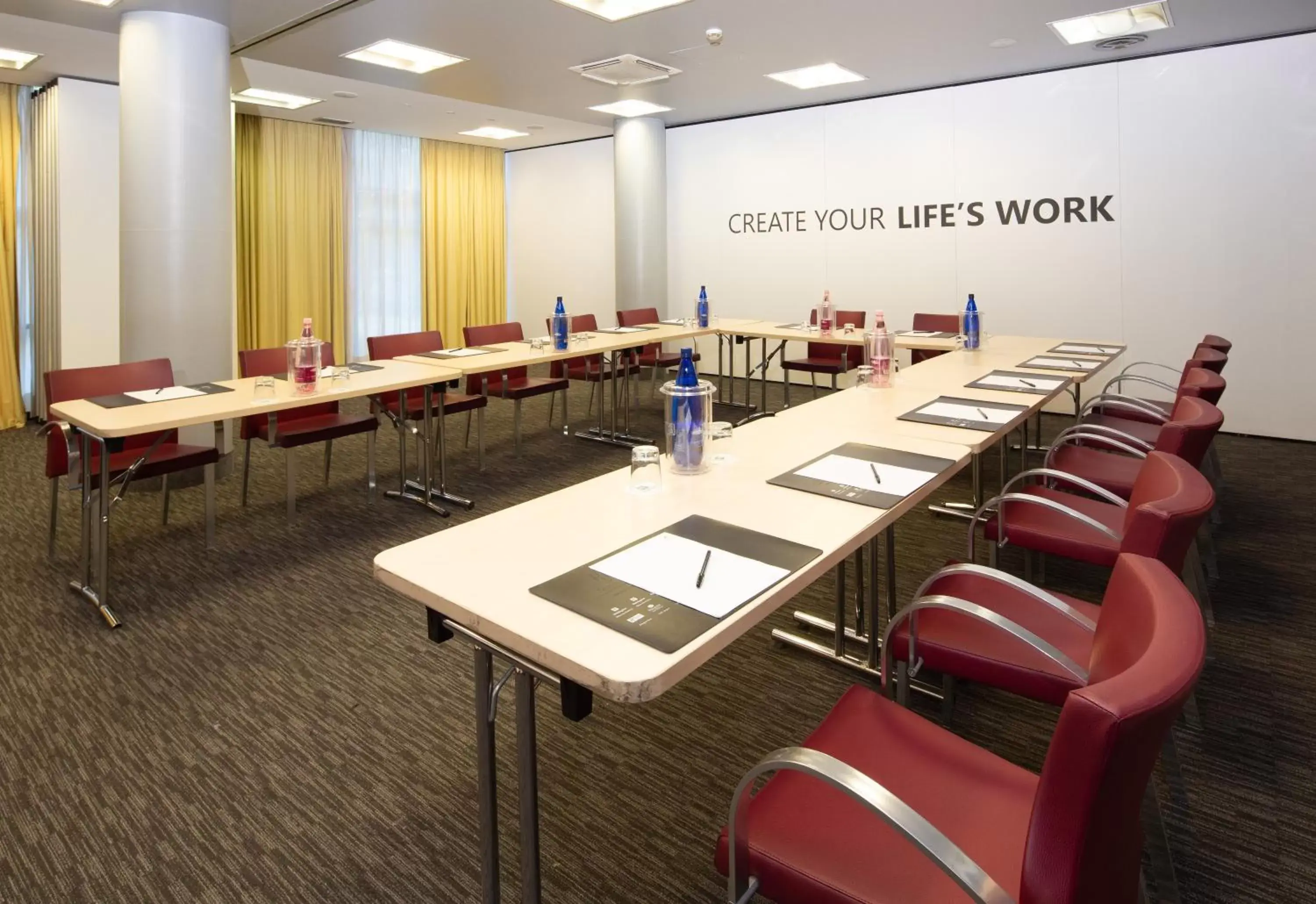 Meeting/conference room in Holiday Inn Turin Corso Francia, an IHG Hotel