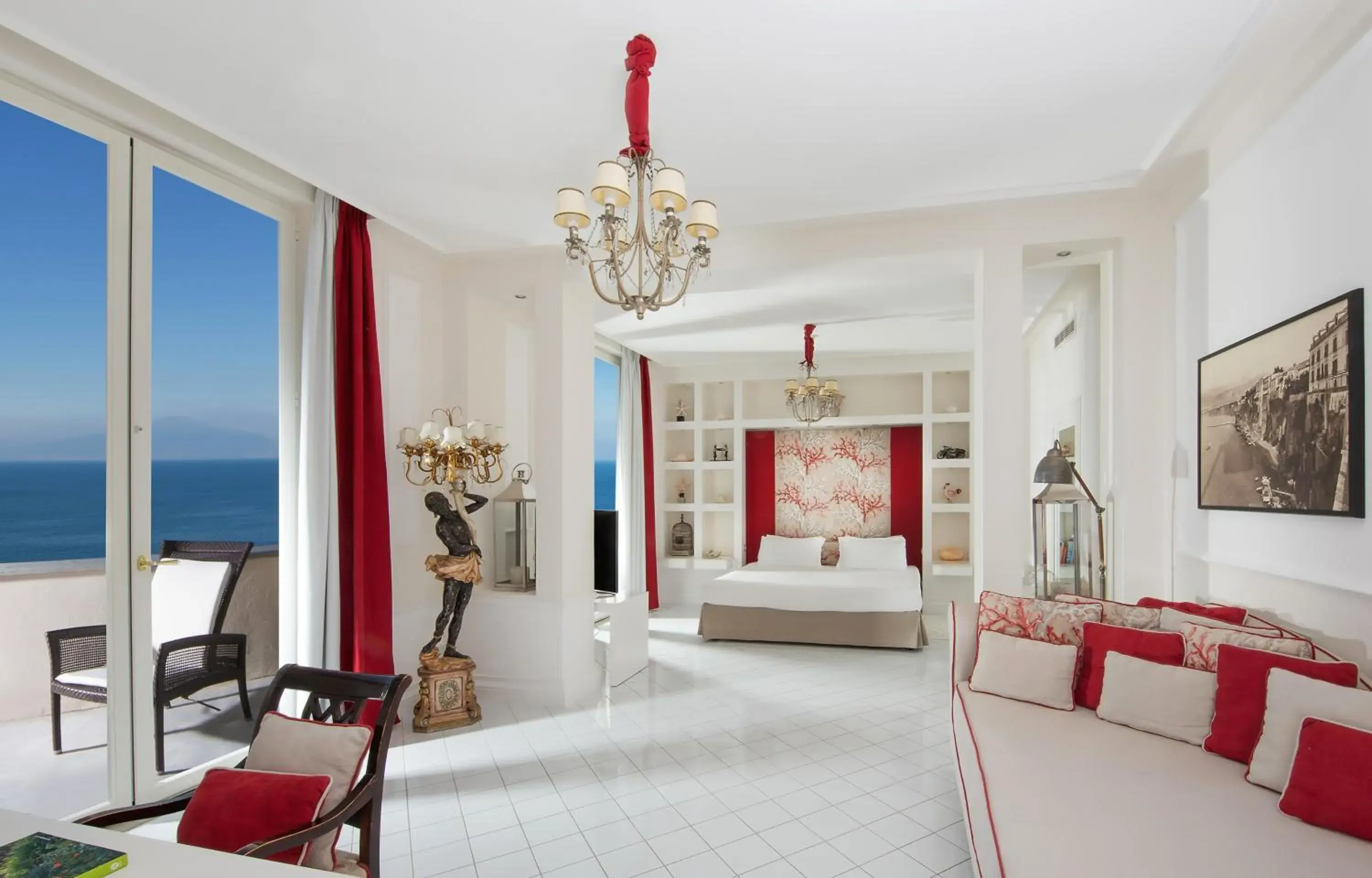 Superior Suite with Sea View in Bellevue Syrene Superior Suite with Sea View in Bellevue Syrene