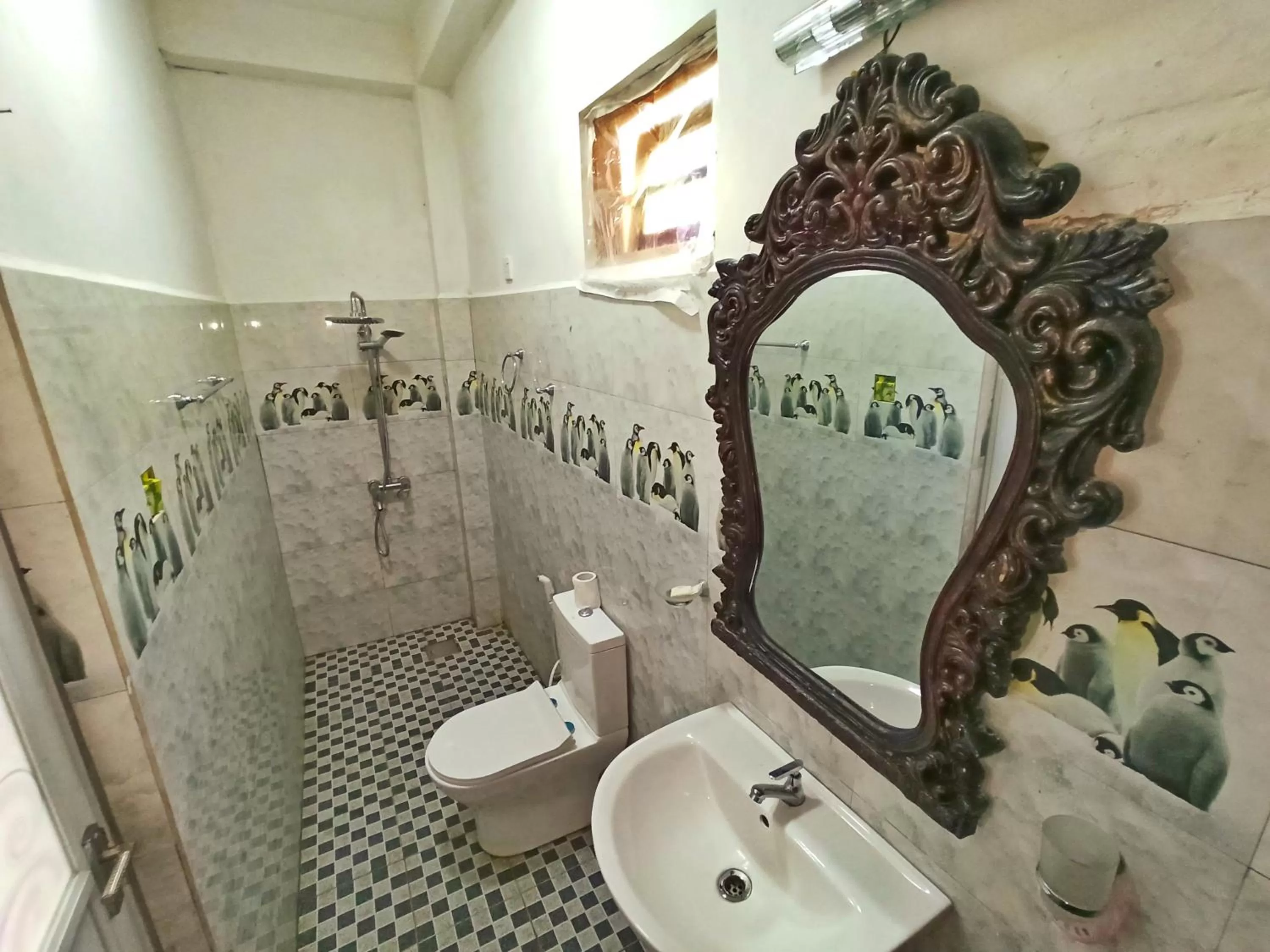 Ella Lucky Panoramic