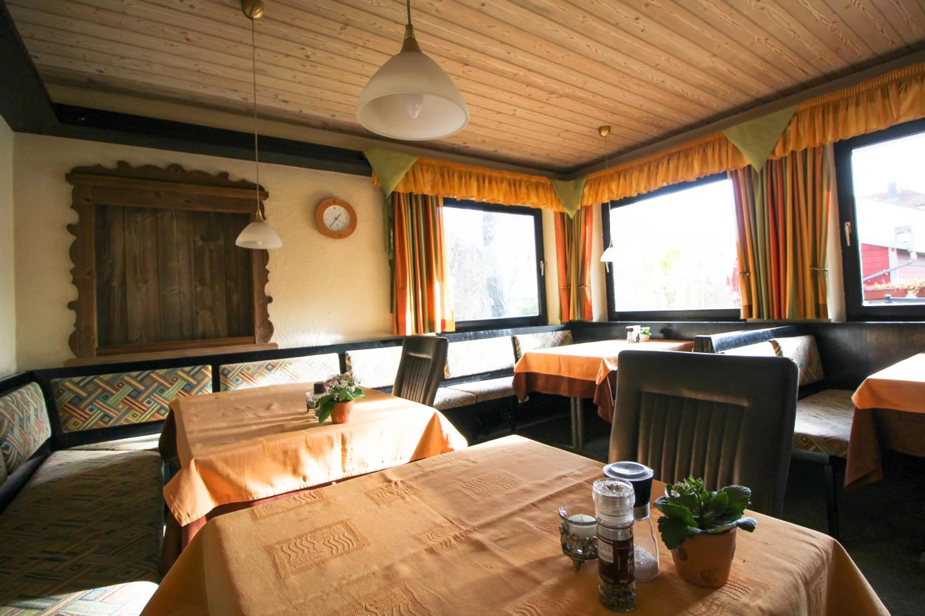 Restaurant/places to eat in Hotel Brandl